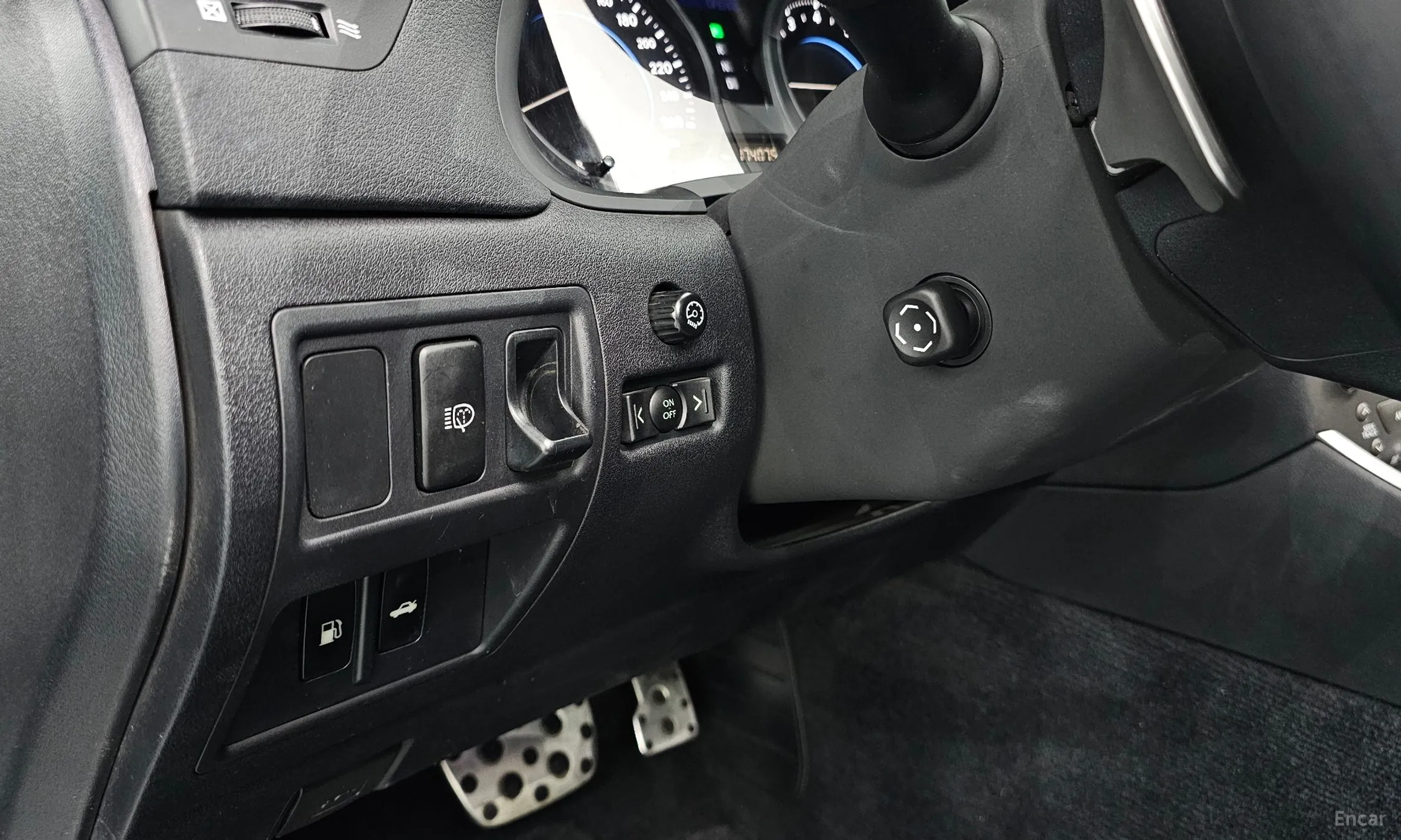 Lexus IS250 превью 18