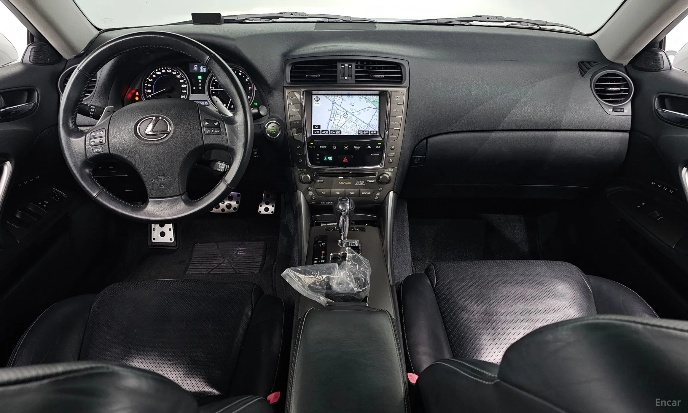 Lexus IS250 превью 7