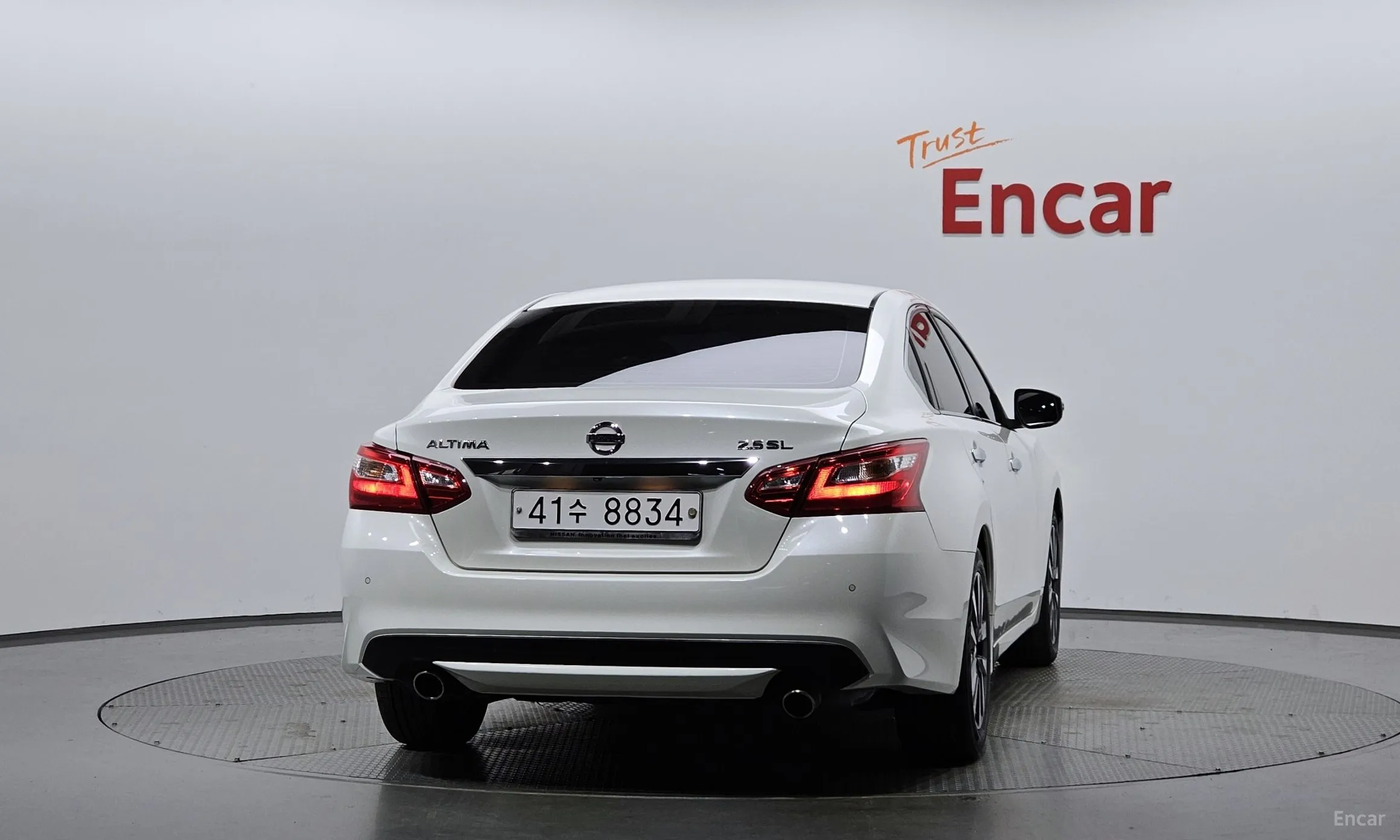 Nissan Altima превью 4