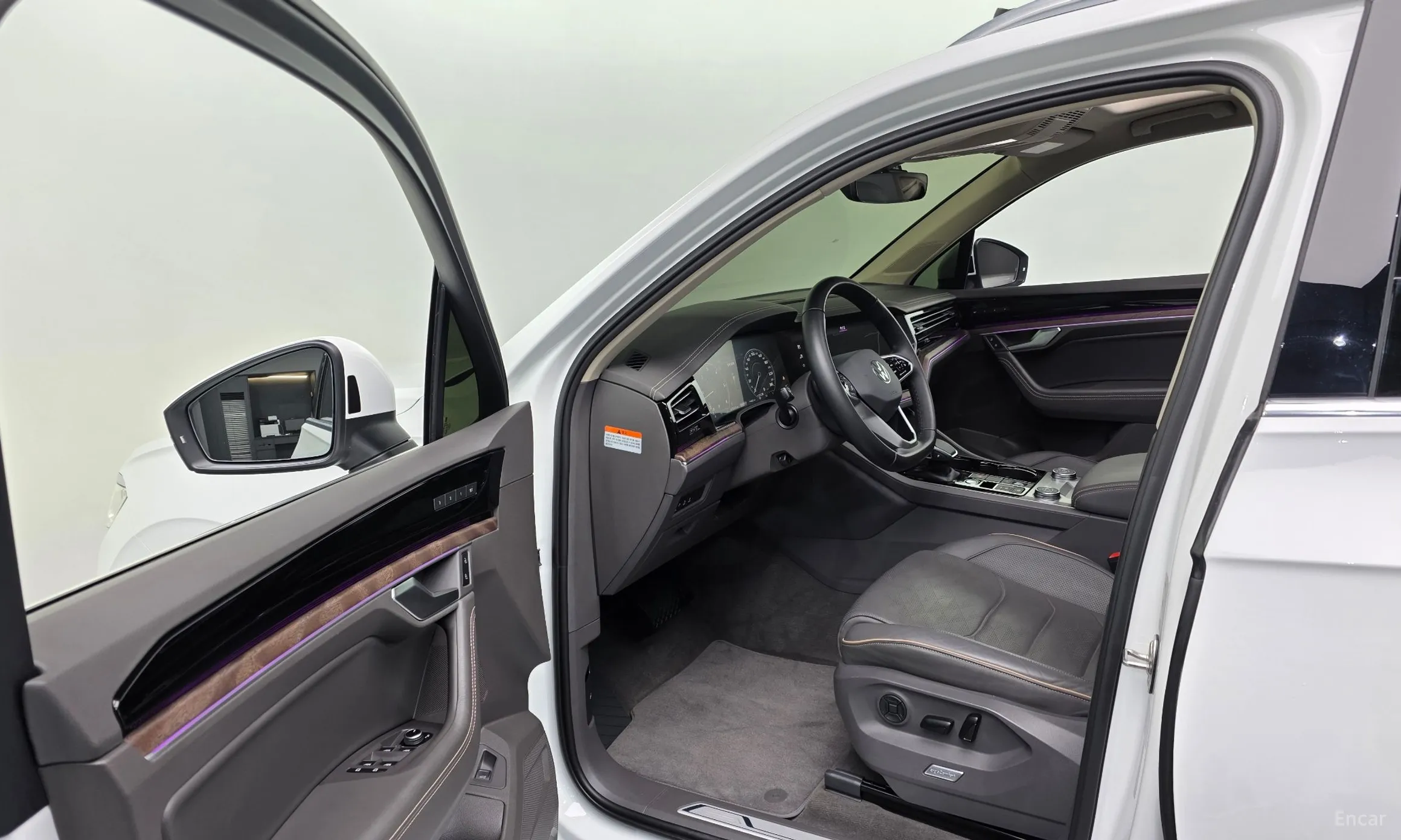 Volkswagen Touareg 3rd Generation превью 13