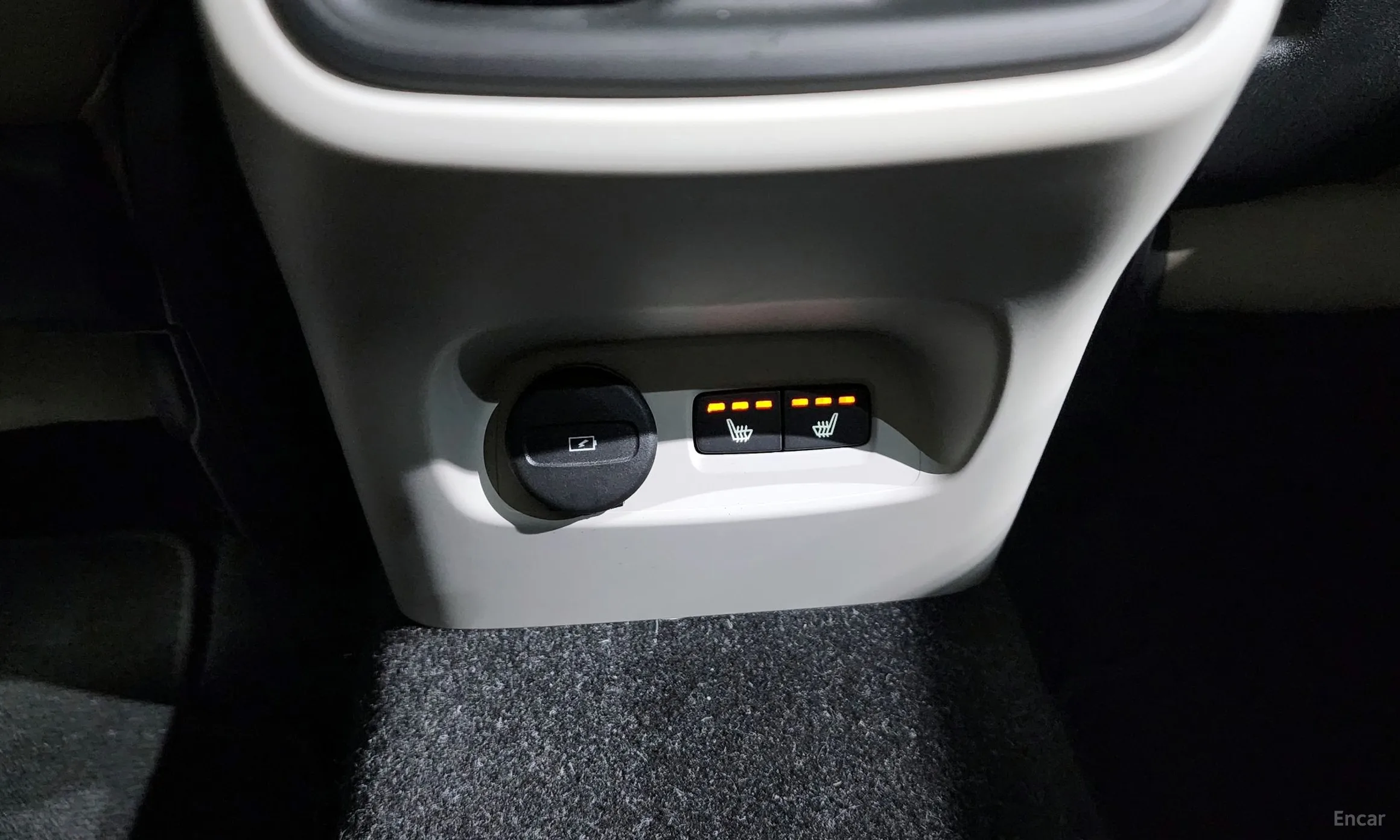 Volvo XC40 превью 18