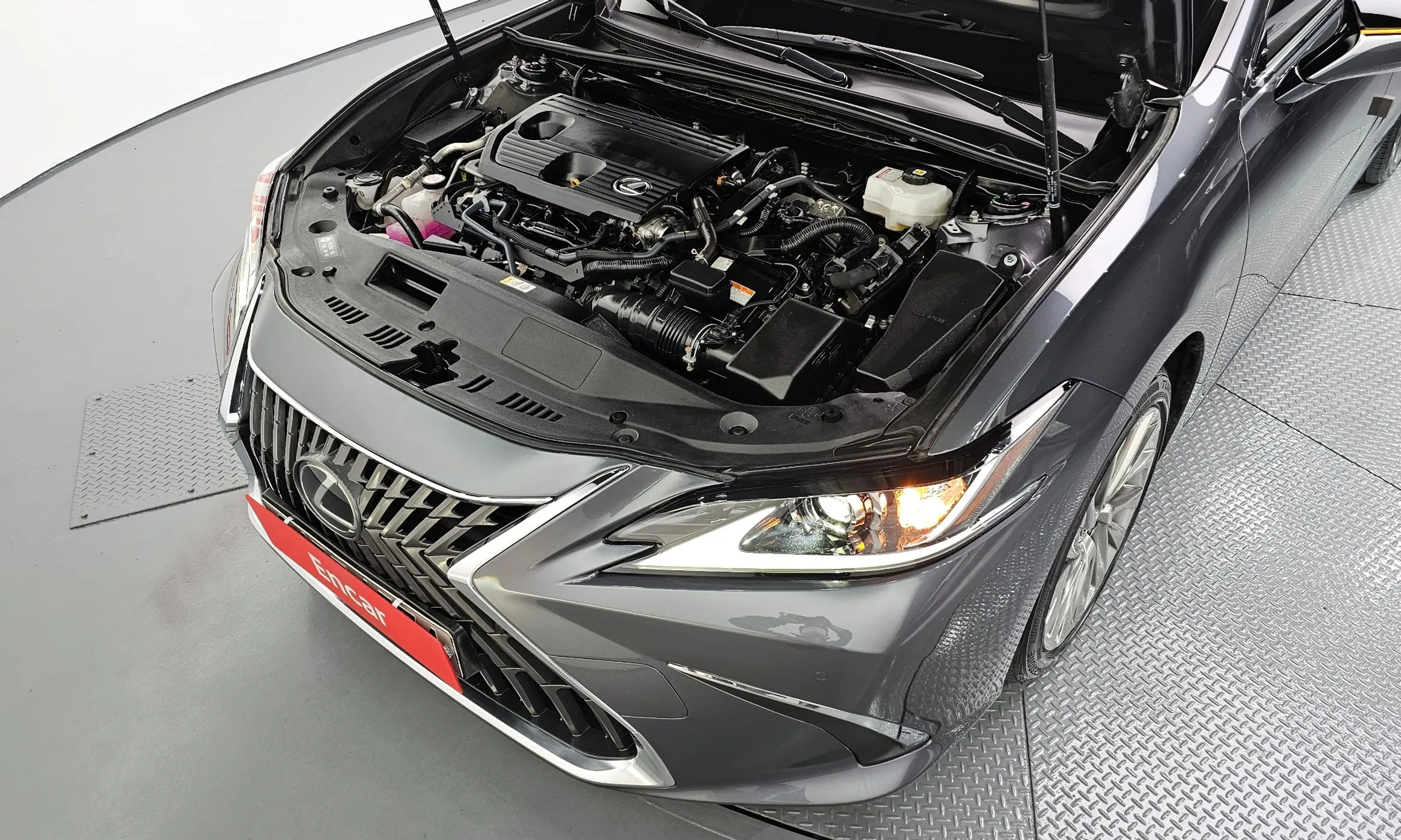 Lexus ES300h 7th Generation превью 6