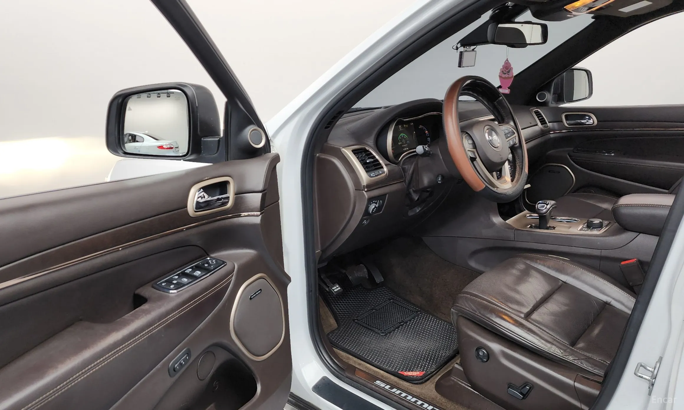 Jeep Grand Cherokee превью 10