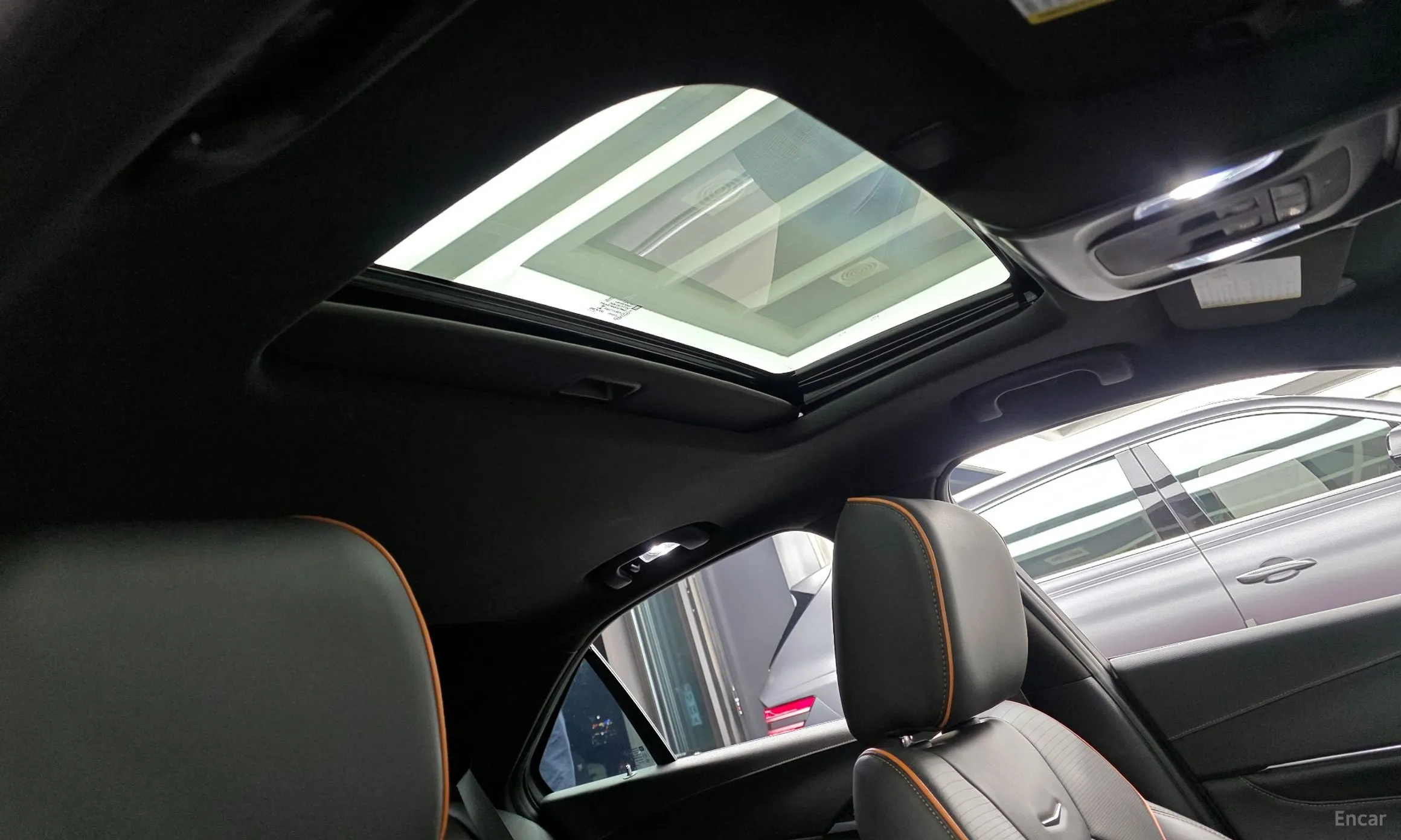 Cadillac CT4 превью 17
