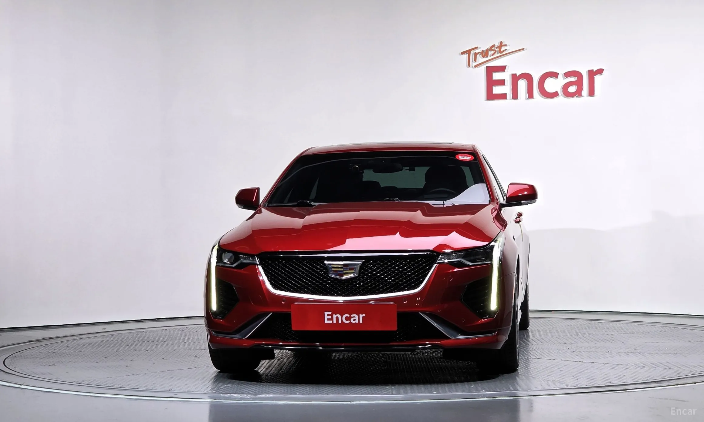 Cadillac CT4 превью 3