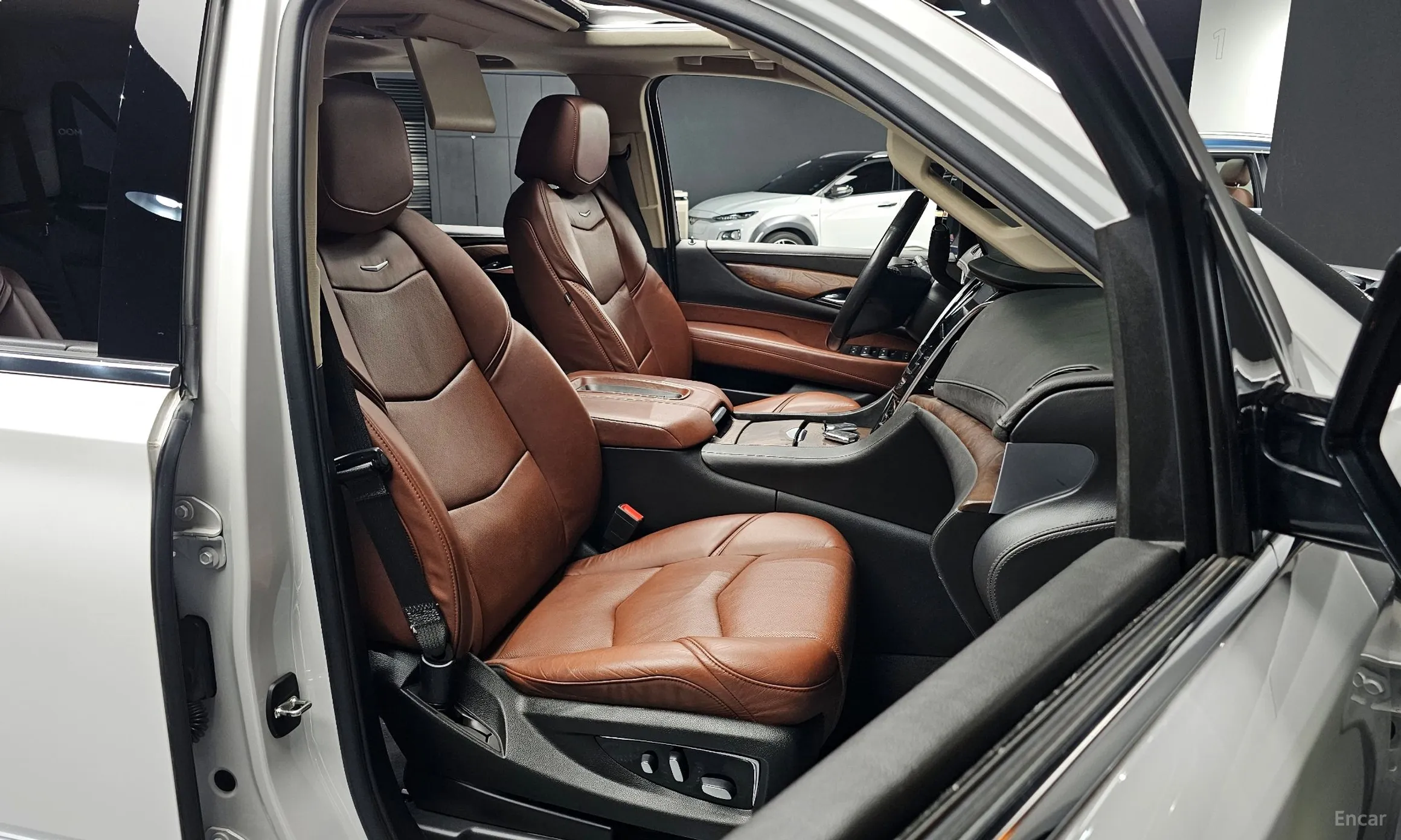 Cadillac Escalade превью 10