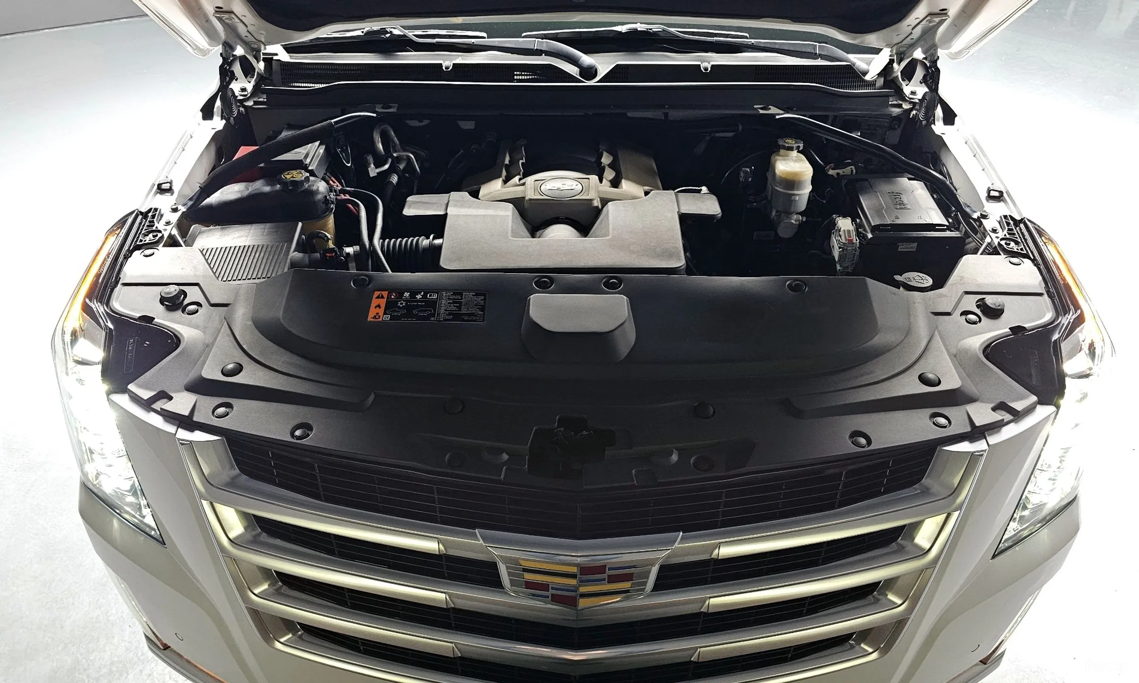 Cadillac Escalade превью 6