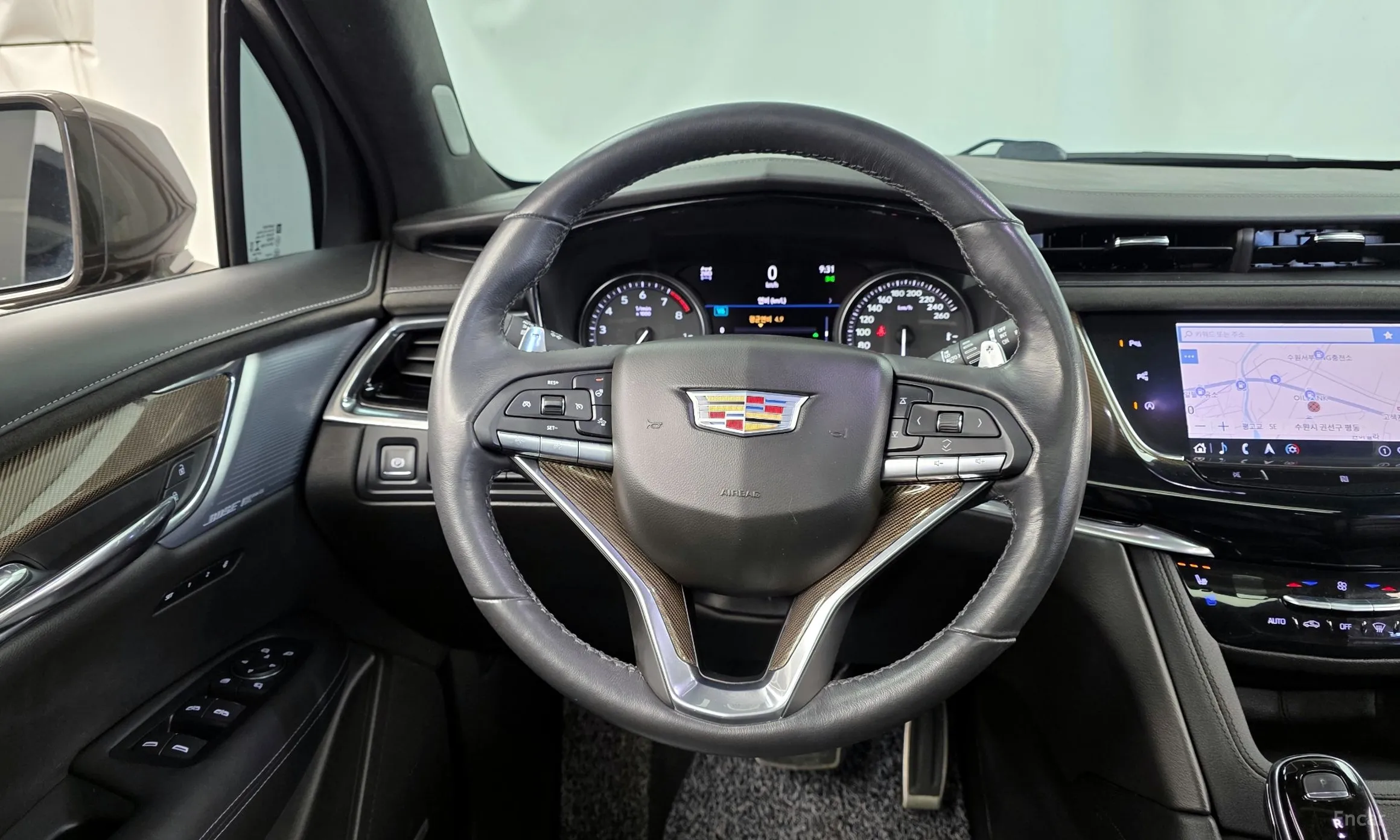 Cadillac XT6 превью 13