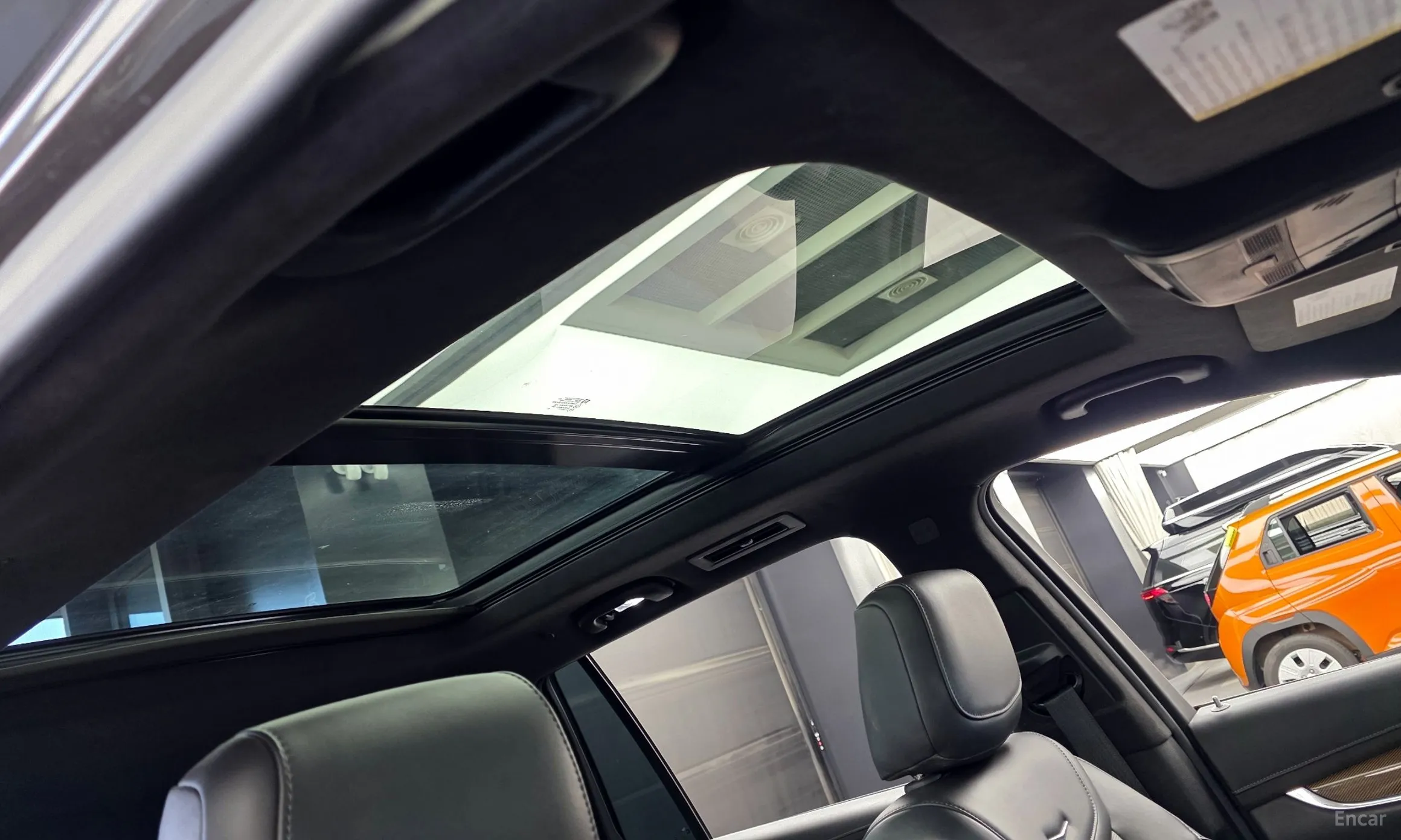 Cadillac XT6 превью 17
