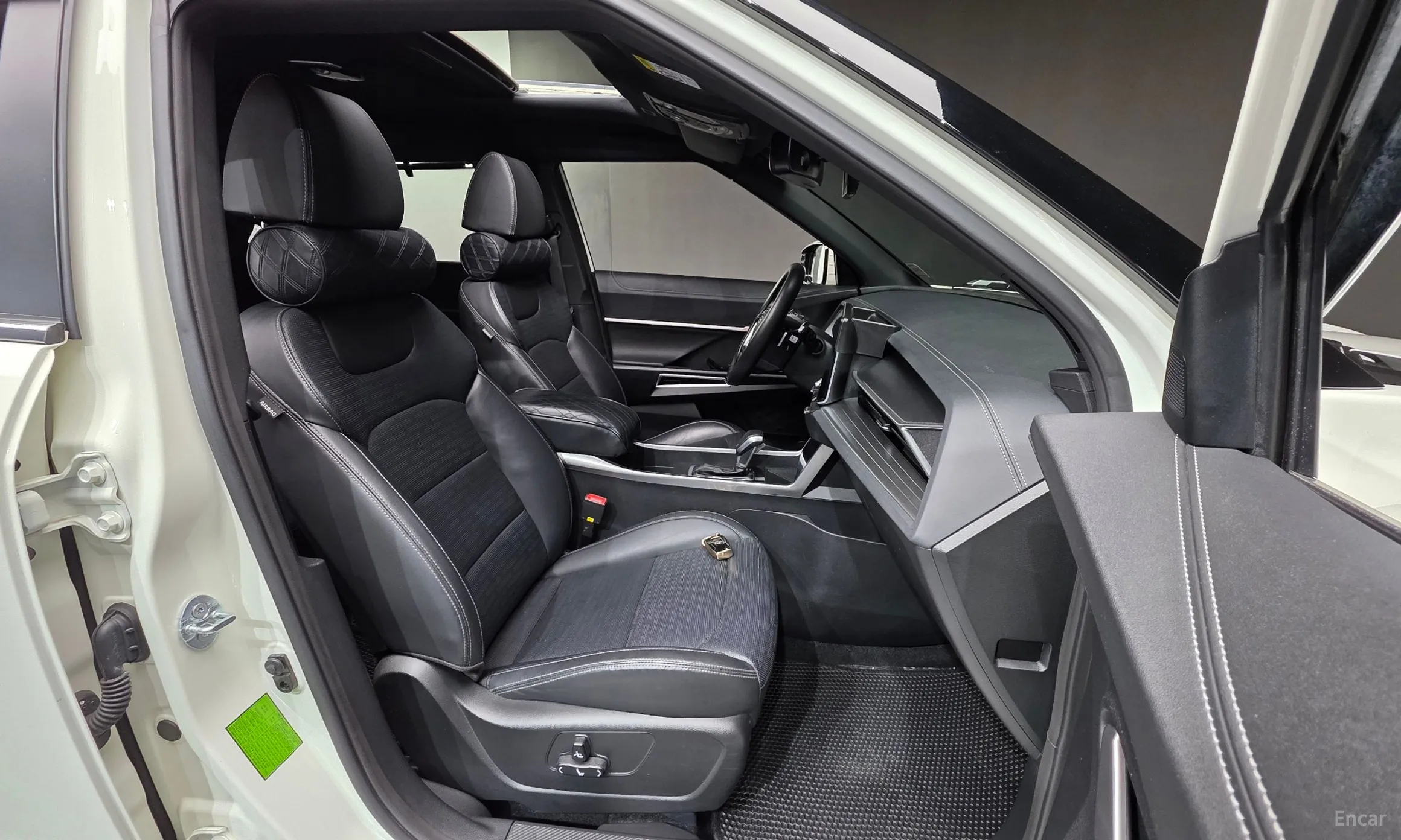 KG Mobility (SsangYong) Torres превью 10