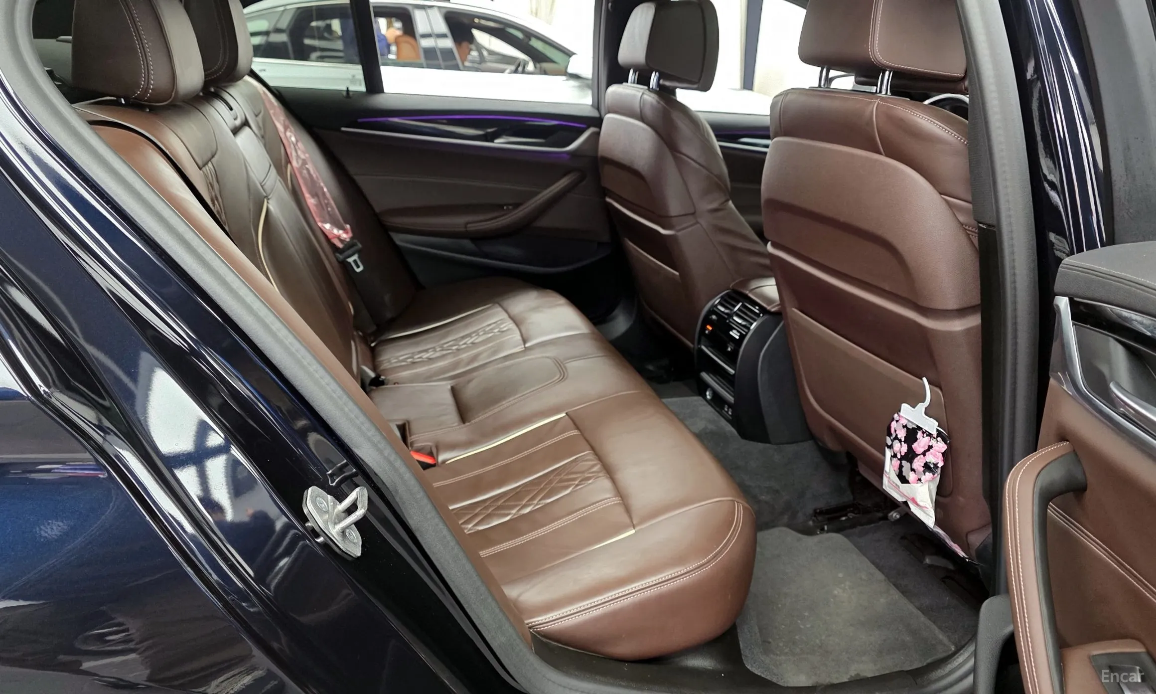 BMW 5 Series (G30) превью 12