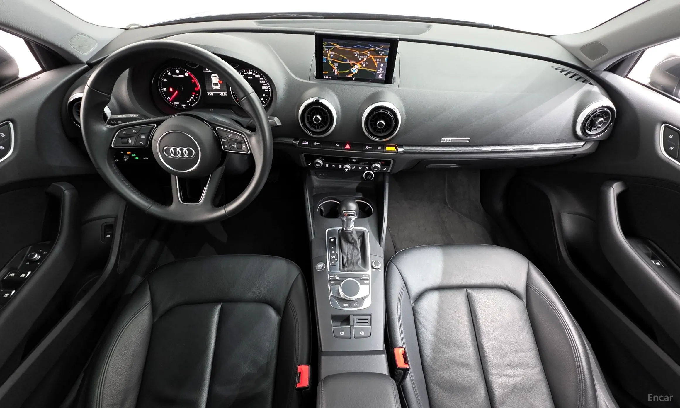 Audi New A3 превью 7