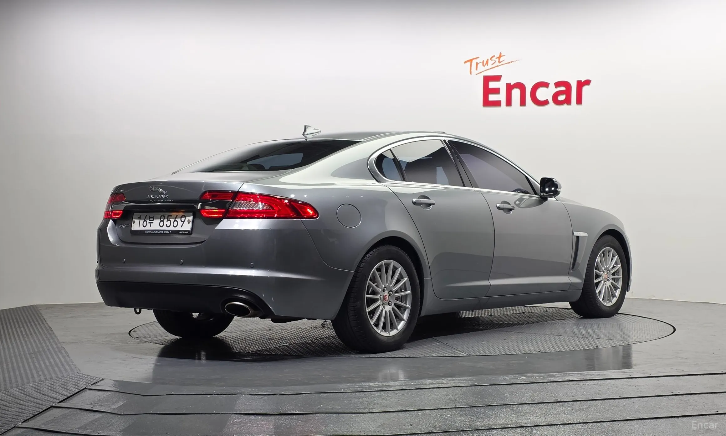 Jaguar New XF