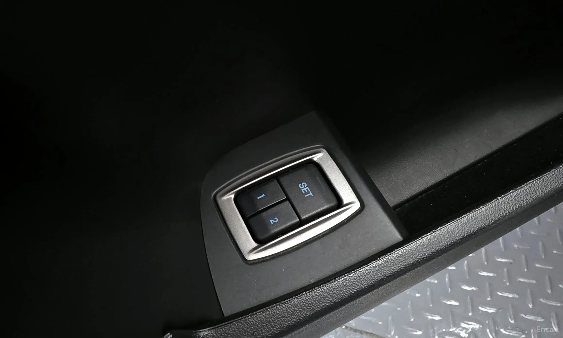 Jaguar New XF превью 18
