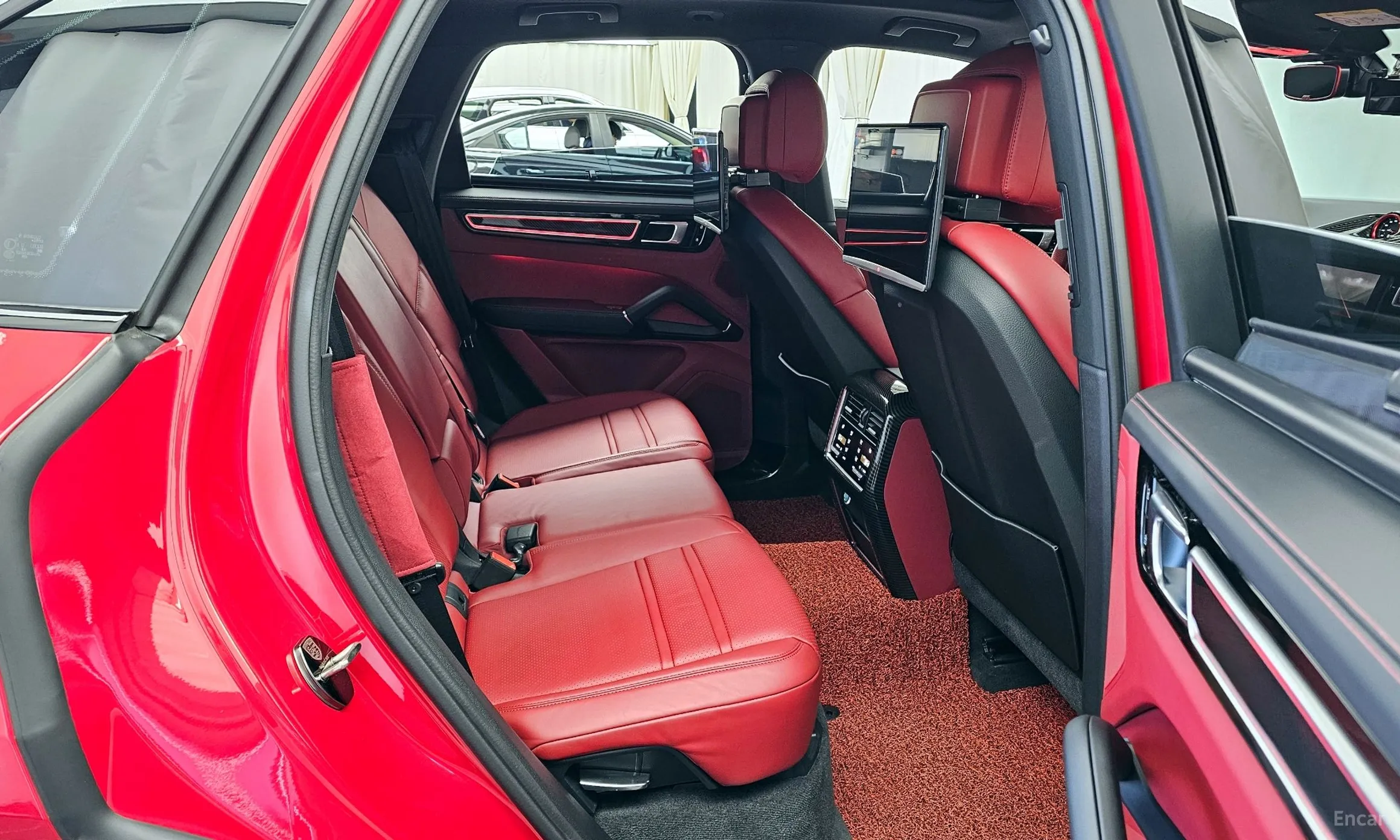Porsche Cayenne (PO536) превью 12