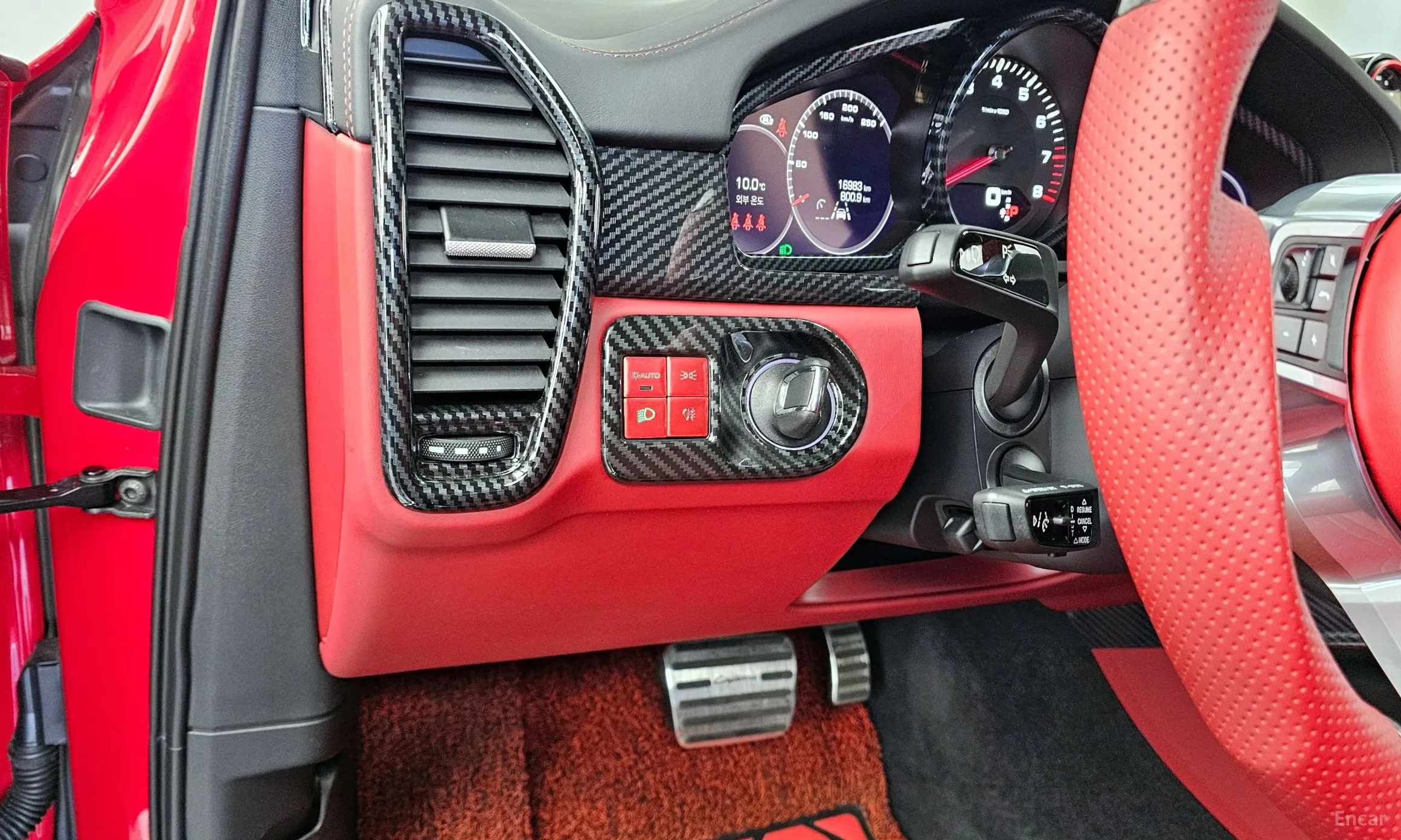 Porsche Cayenne (PO536) превью 16