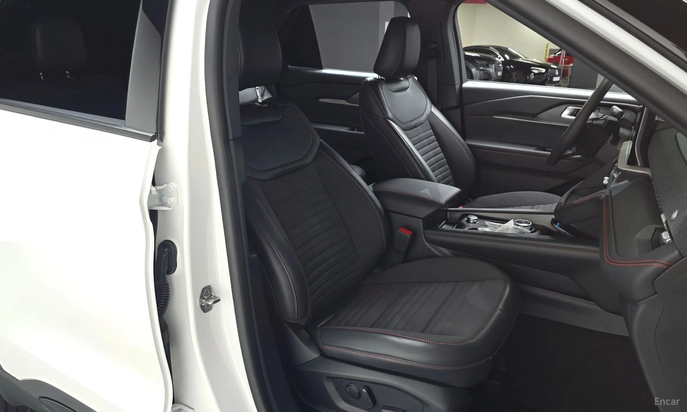 Ford Explorer 6th Generation превью 10