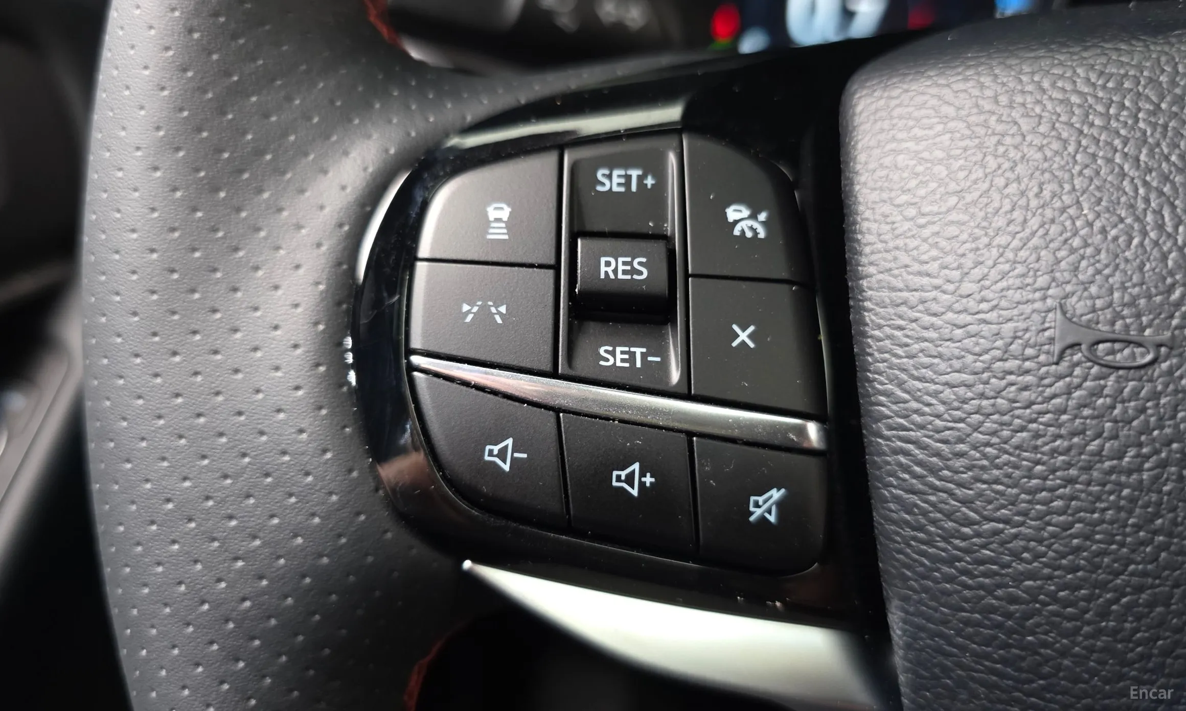 Ford Explorer 6th Generation превью 18