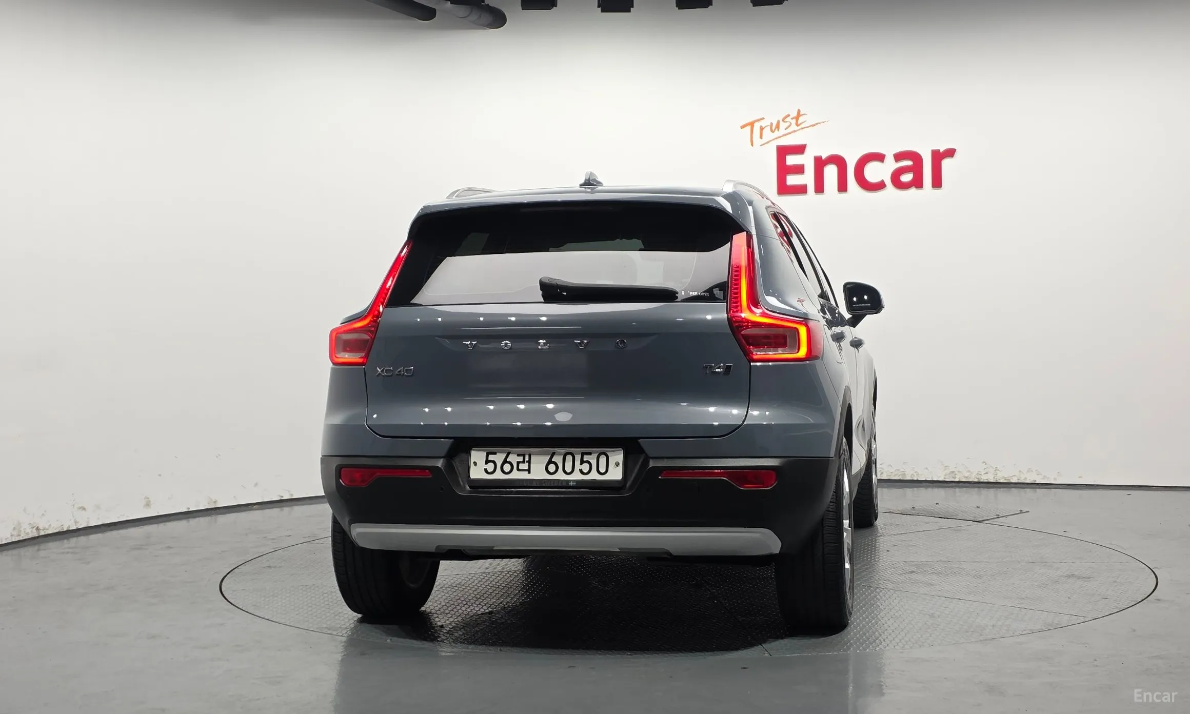 Volvo XC40 превью 4