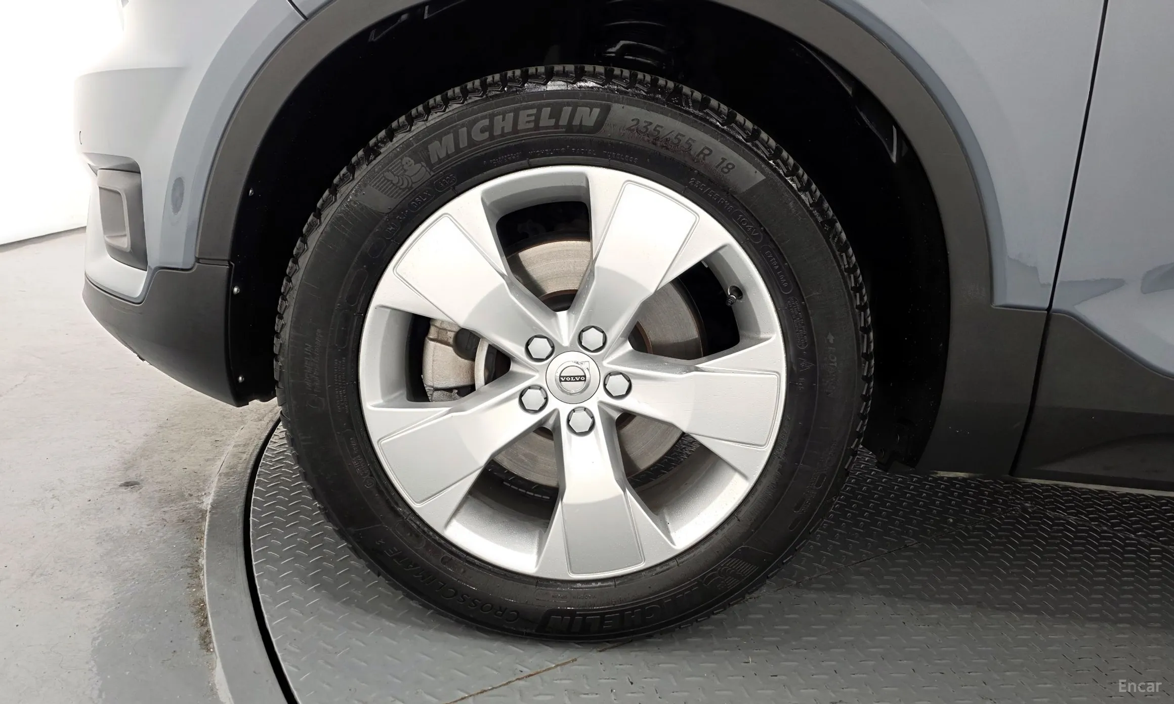 Volvo XC40 превью 5