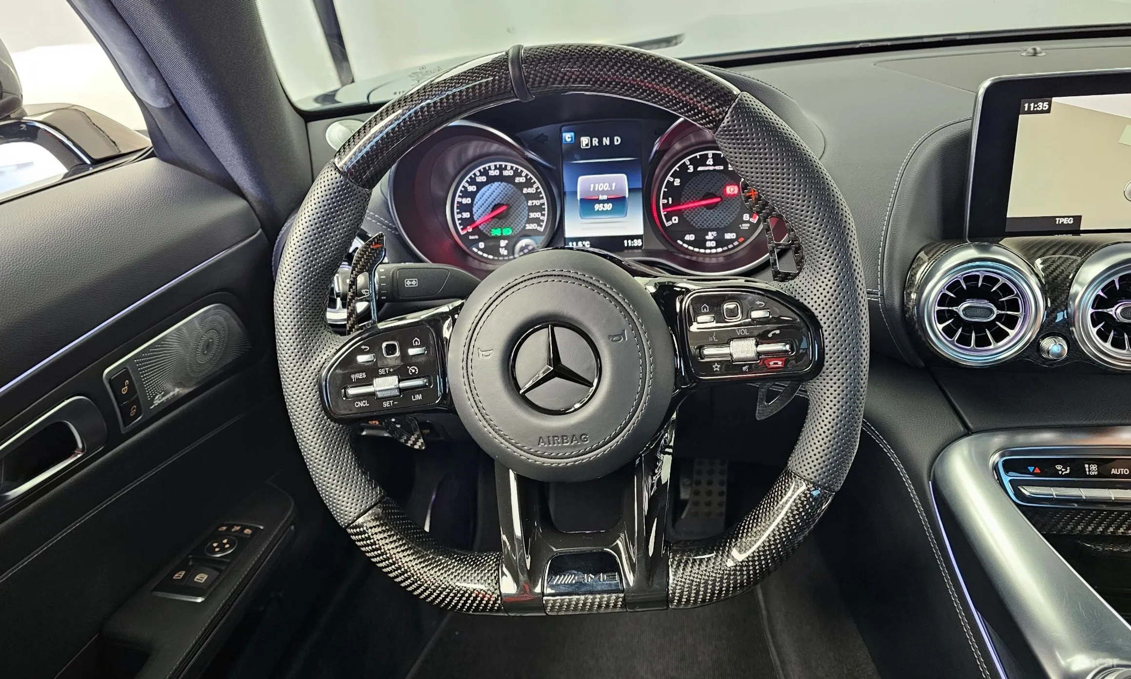 Mercedes Benz AMG GT превью 12