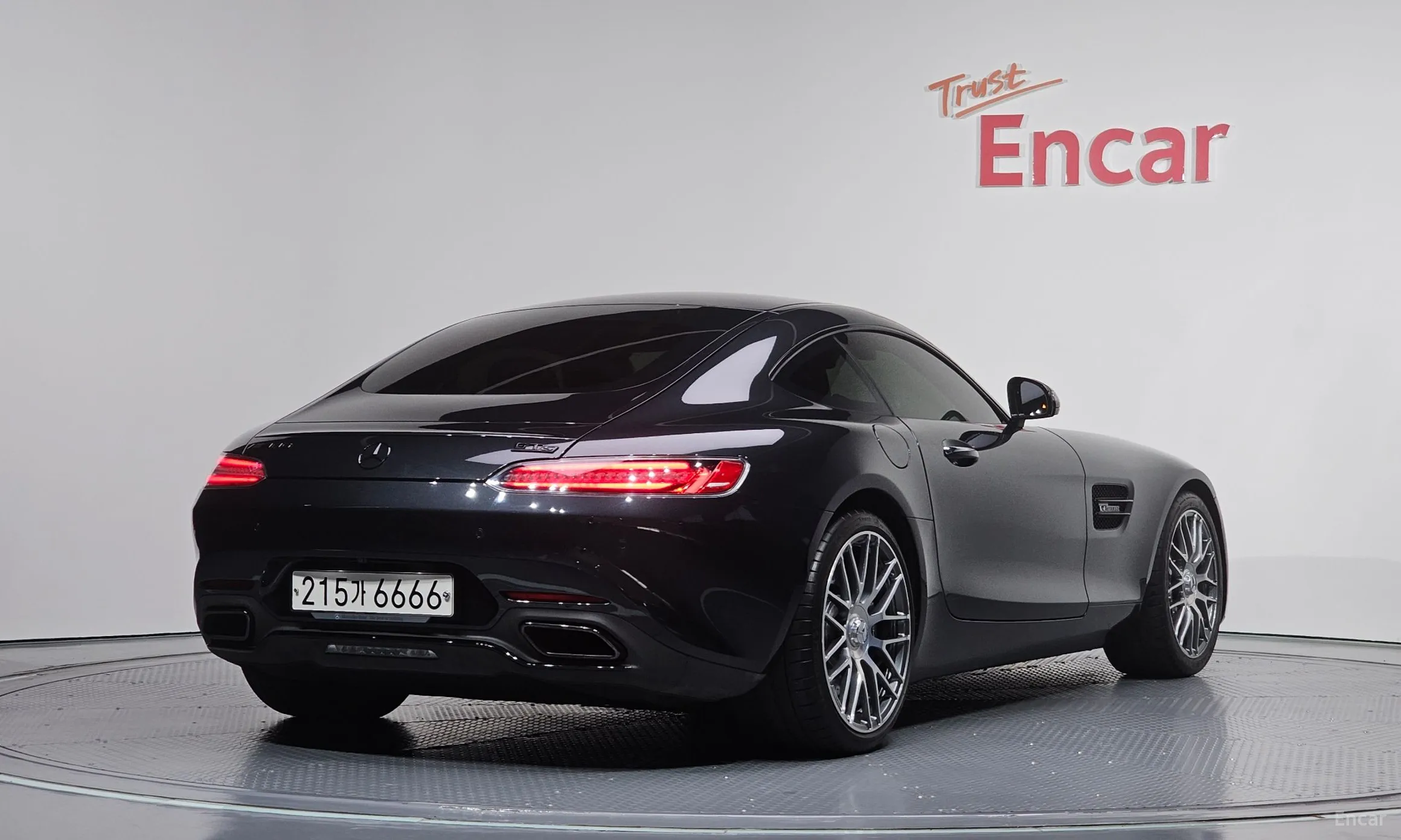 Mercedes Benz AMG GT