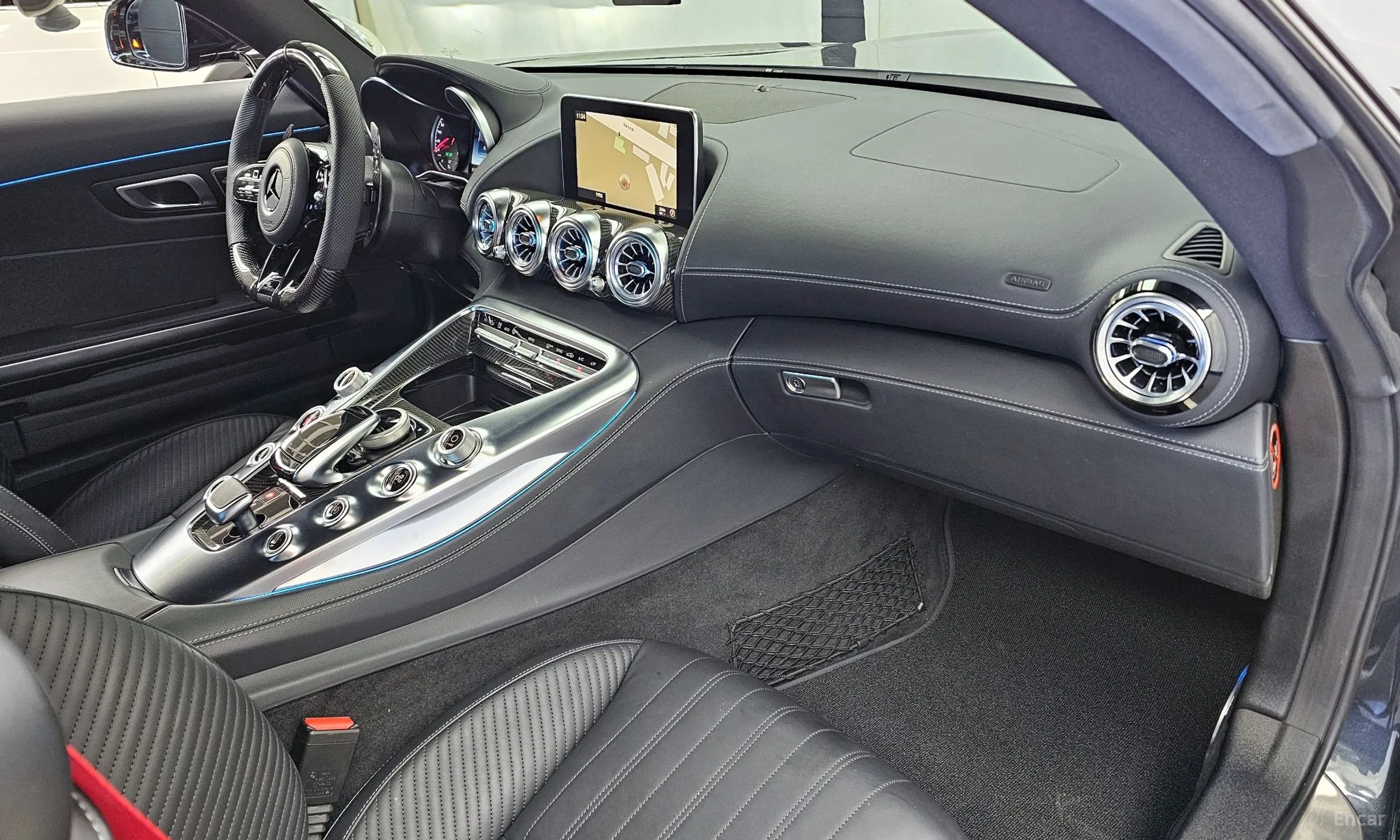 Mercedes Benz AMG GT превью 7
