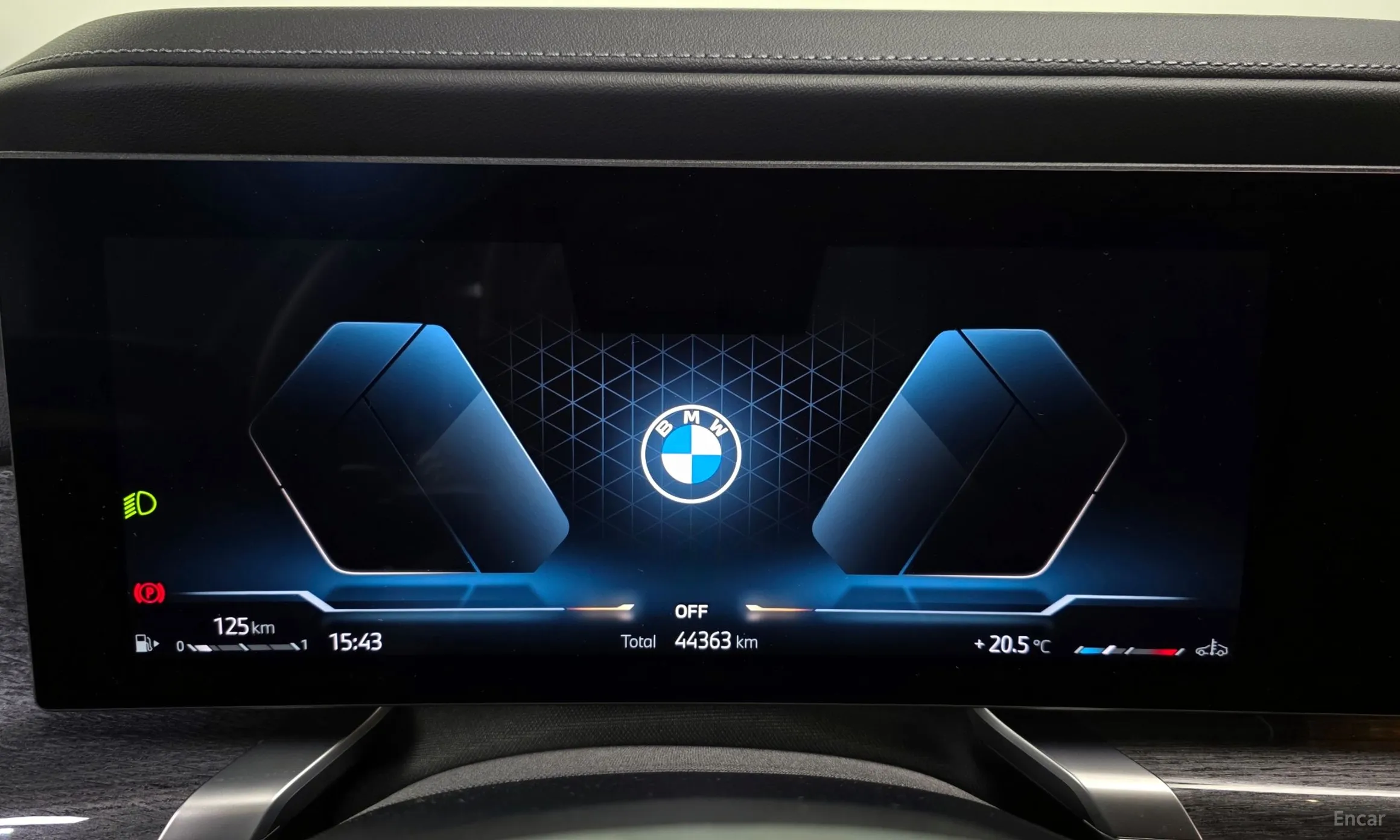 BMW 7 Series (G70) превью 8
