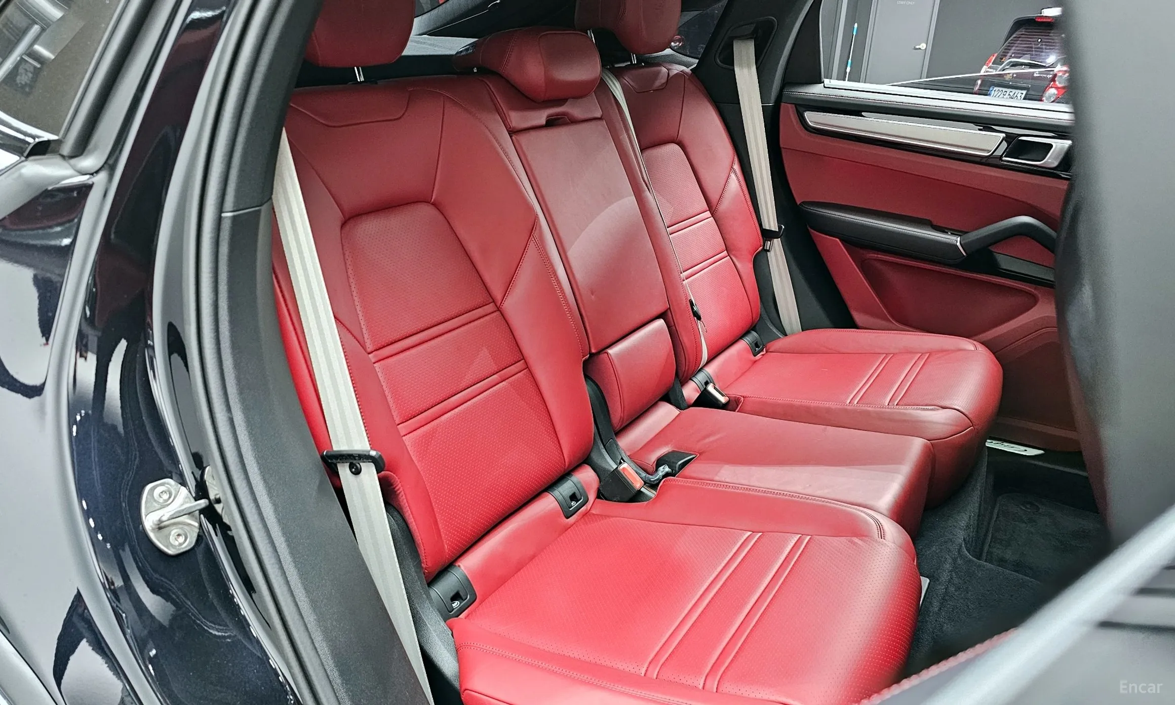 Porsche Cayenne (PO536) превью 12
