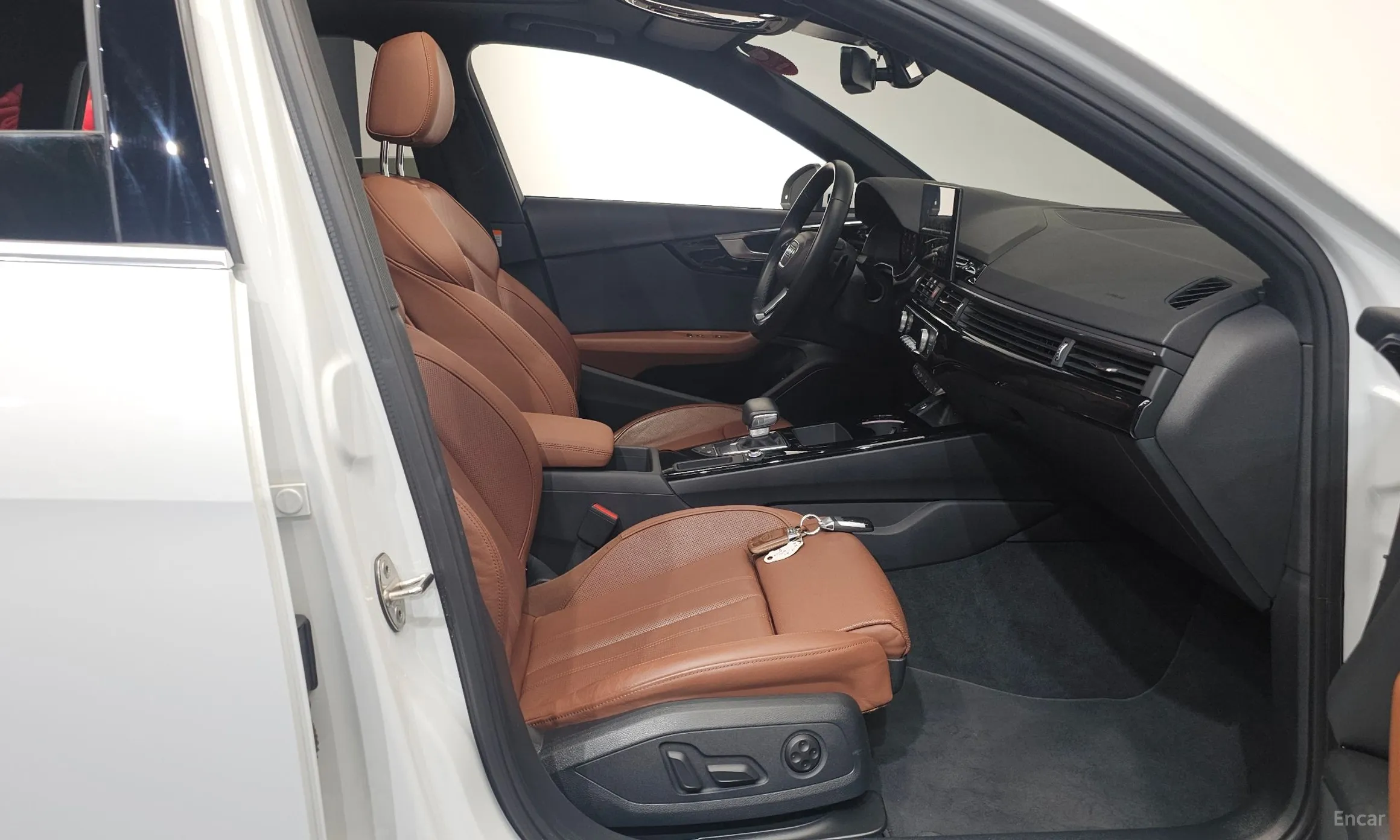 Audi A4 (B9) превью 11