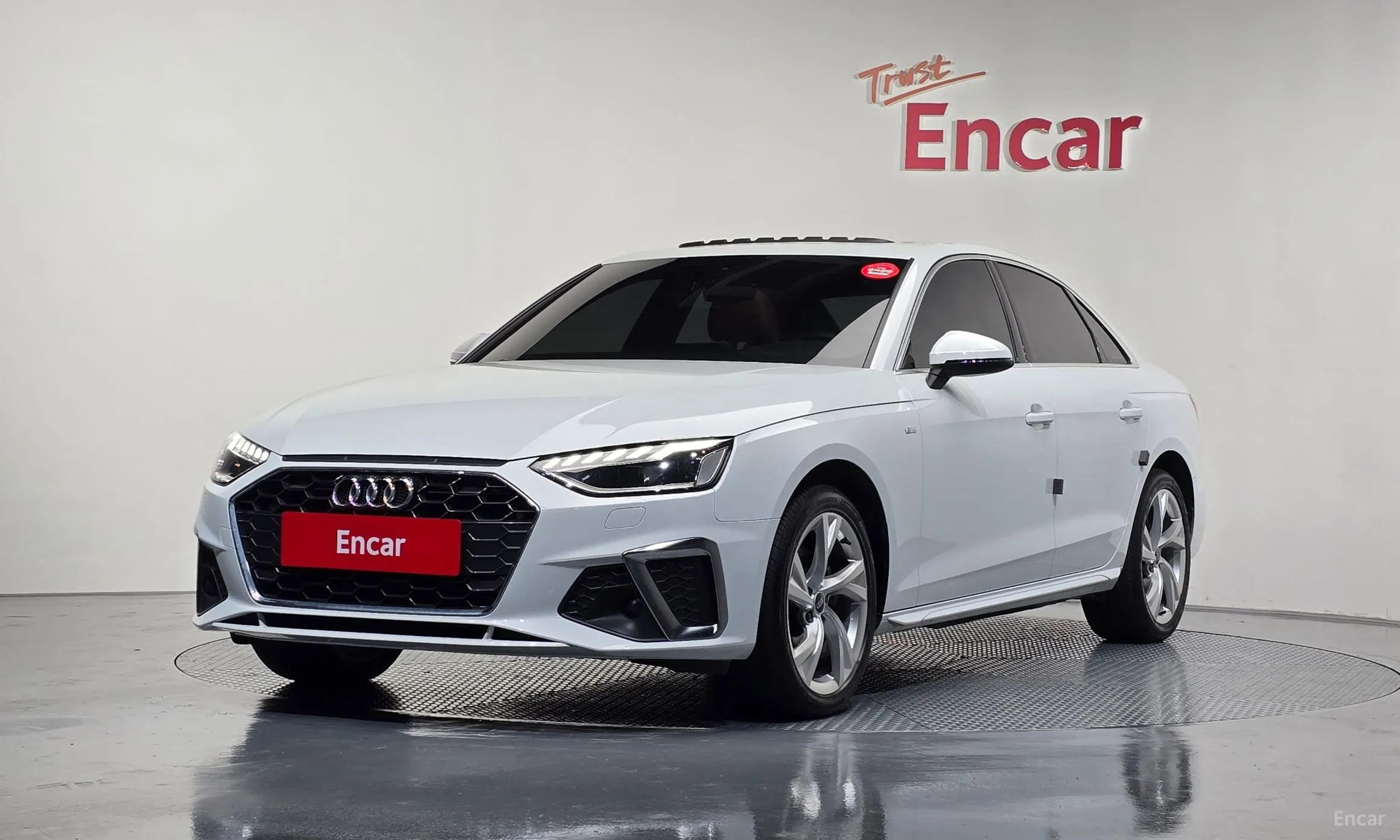 Audi A4 (B9) превью 7