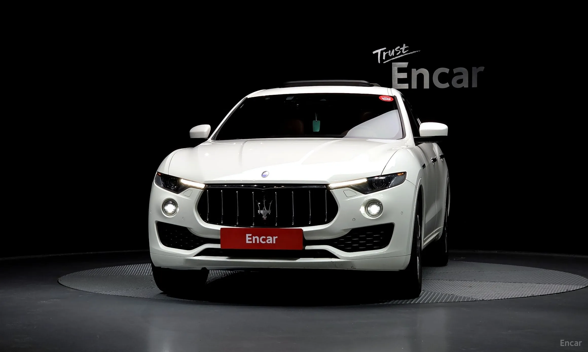 Maserati Levante превью 3