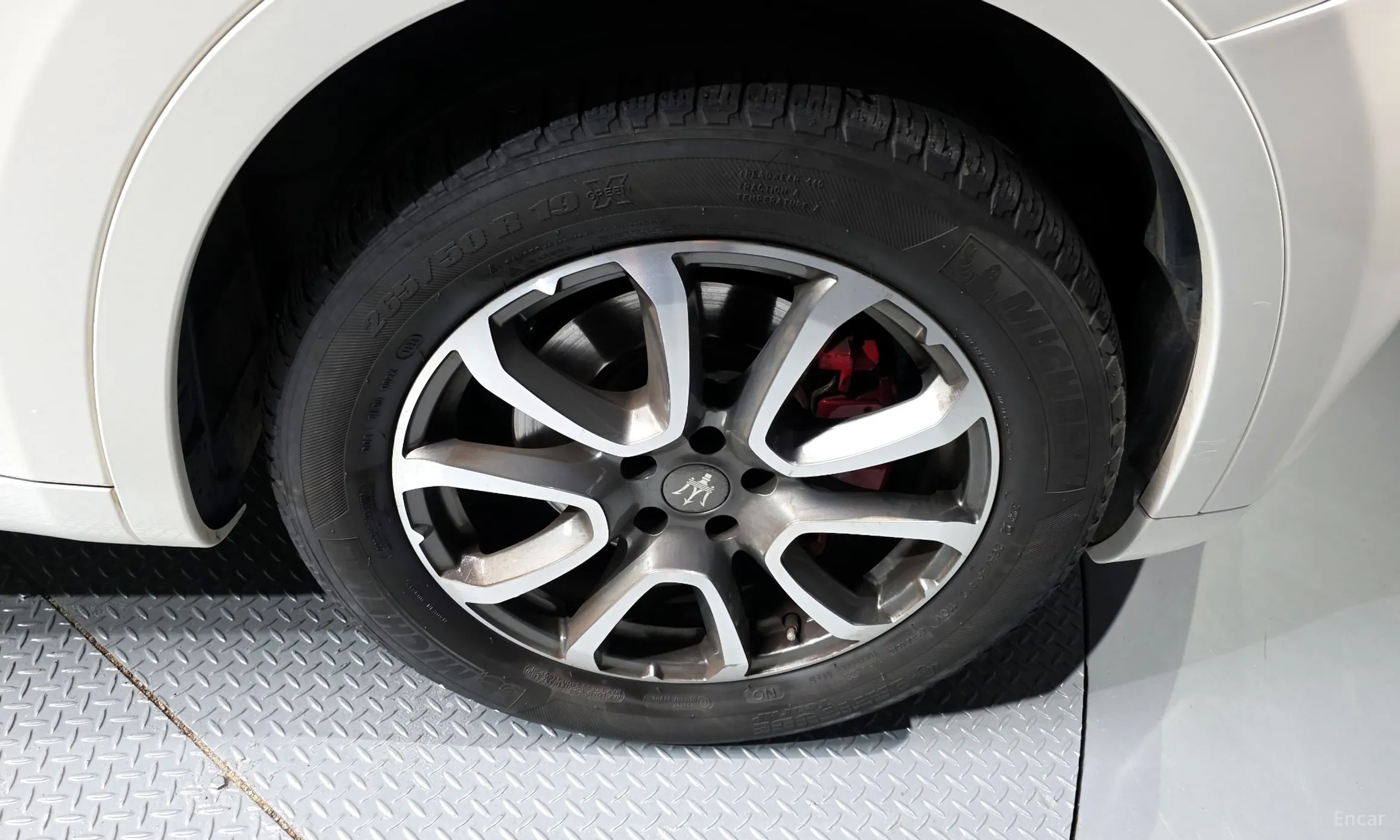 Maserati Levante превью 5