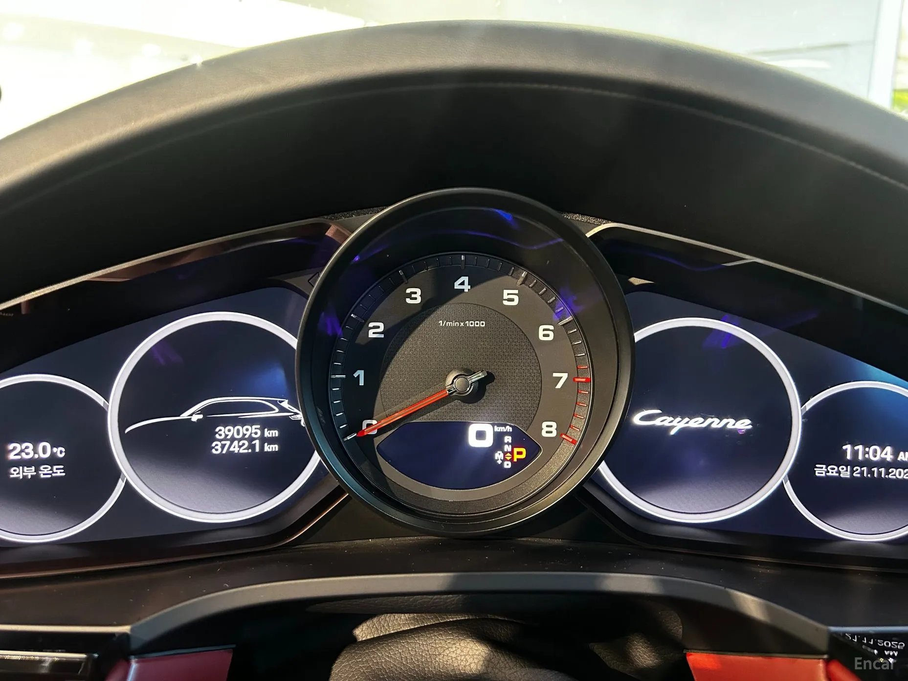 Porsche Cayenne (PO536) превью 14