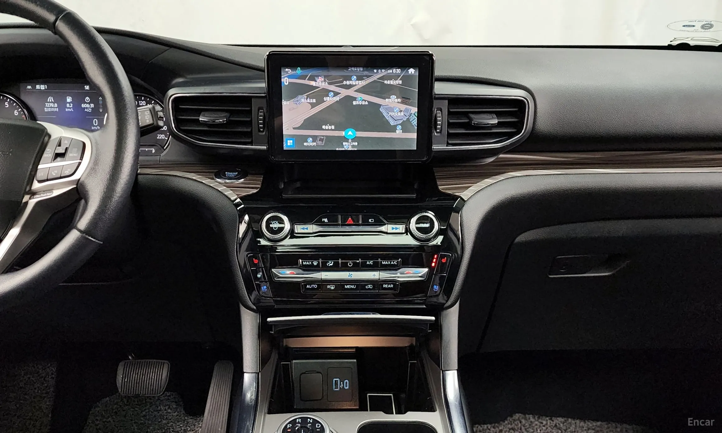 Ford Explorer 6th Generation превью 14