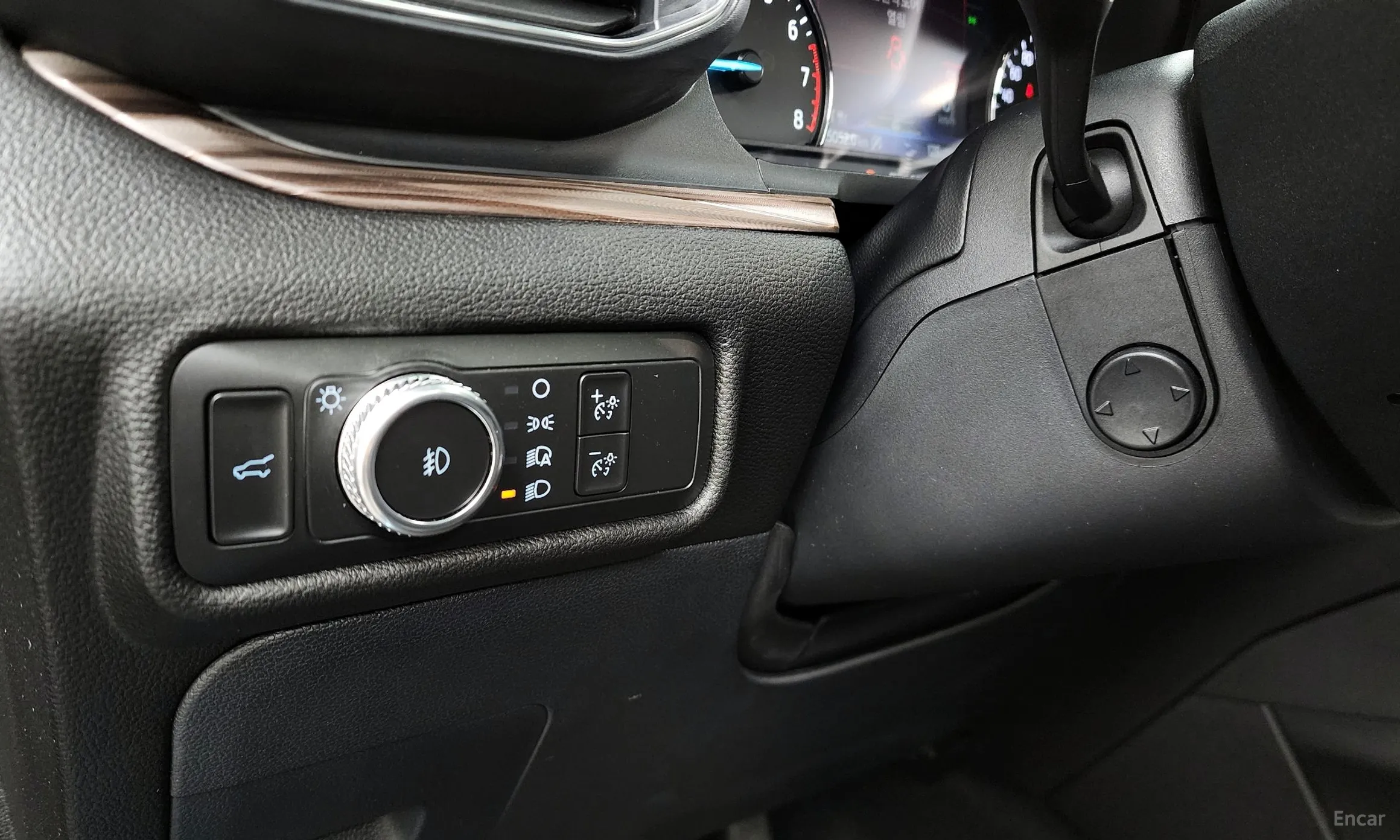 Ford Explorer 6th Generation превью 16
