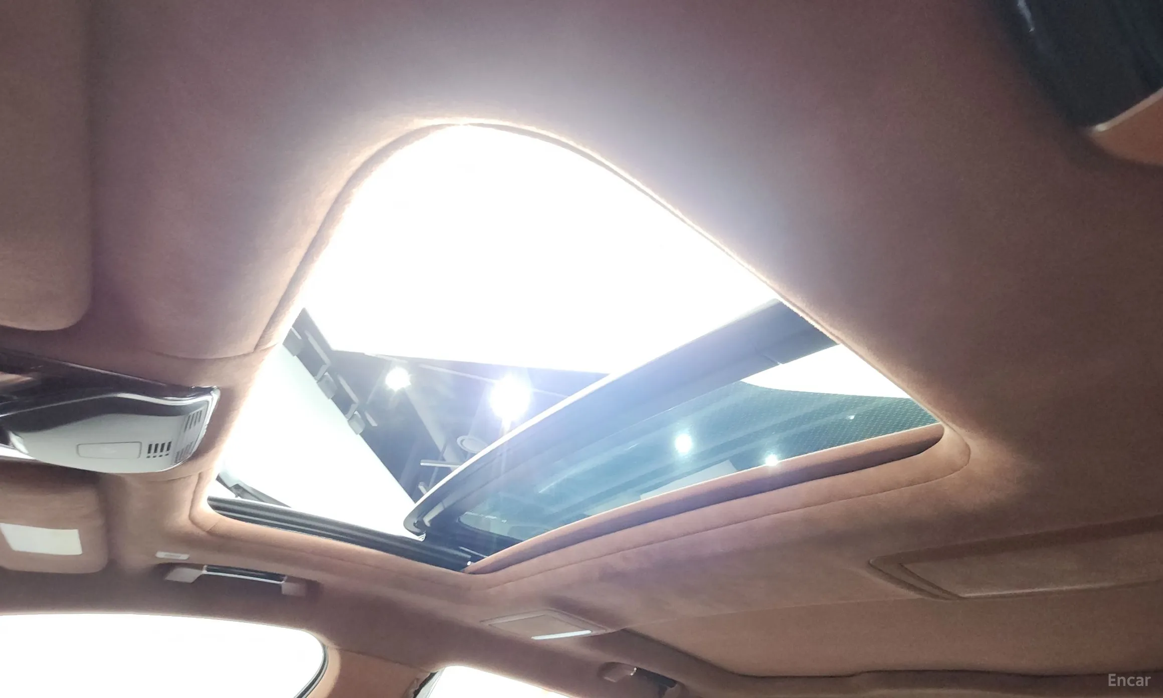 BMW 7 Series (G11) превью 18