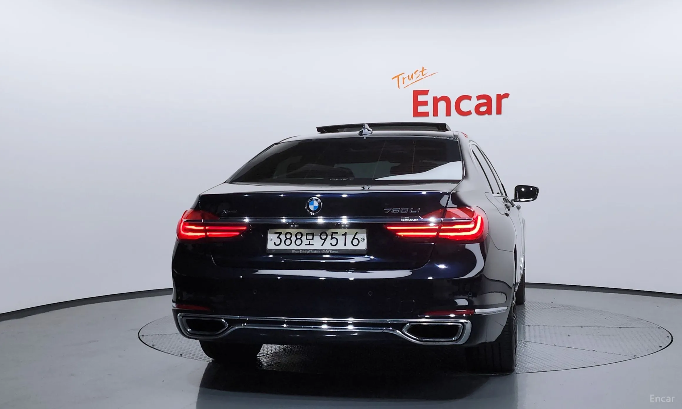 BMW 7 Series (G11) превью 4