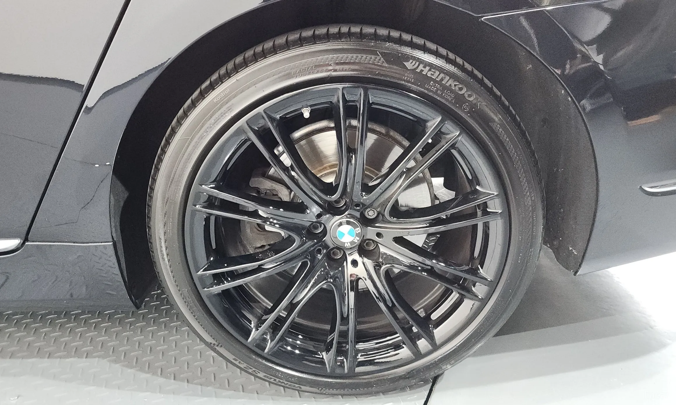 BMW 7 Series (G11) превью 5