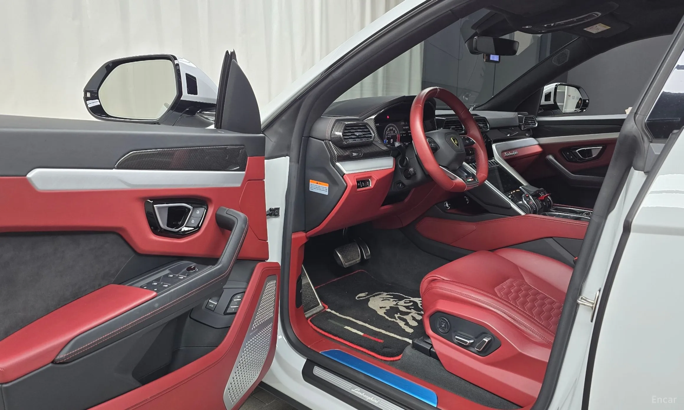 Lamborghini Urus превью 11