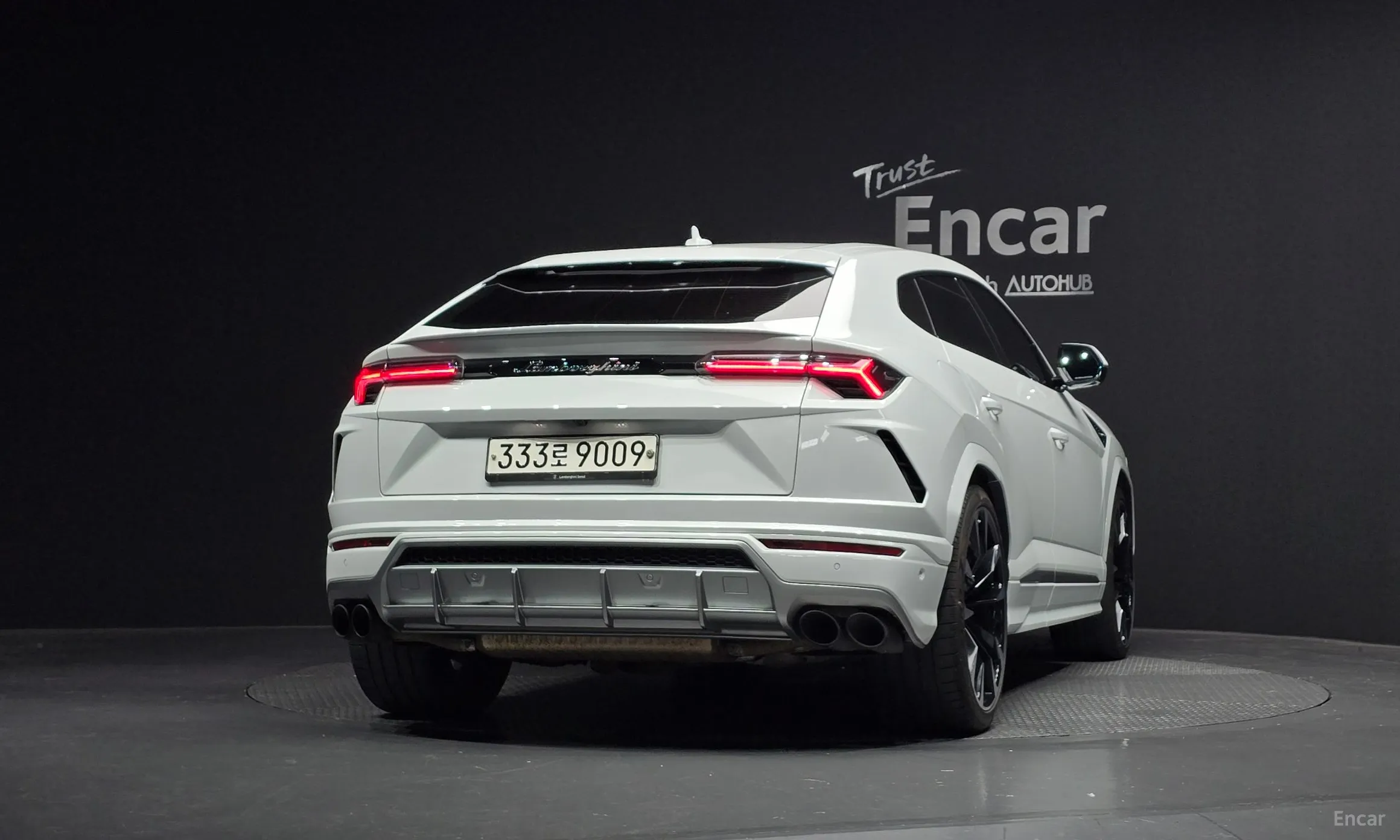Lamborghini Urus превью 4