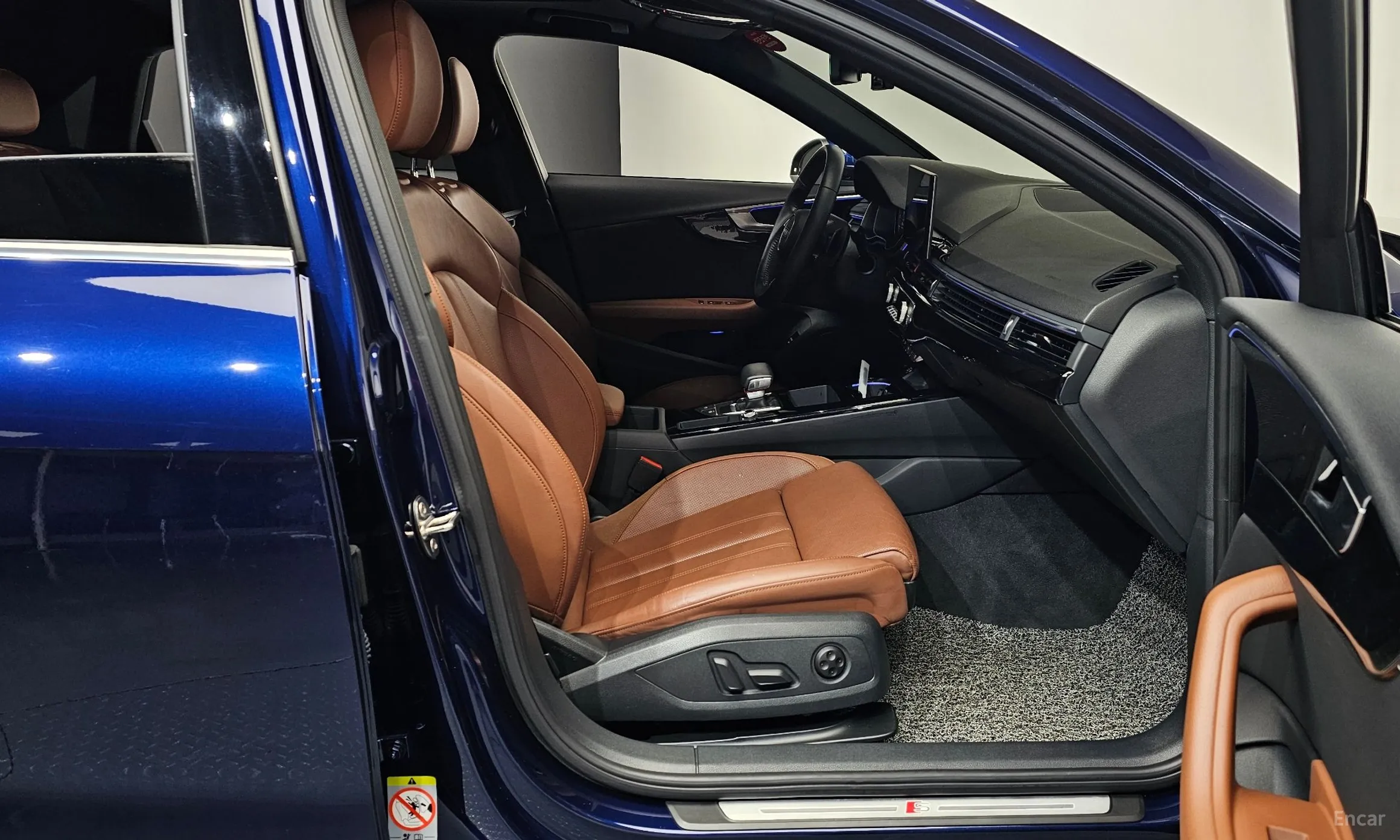 Audi A4 (B9) превью 11