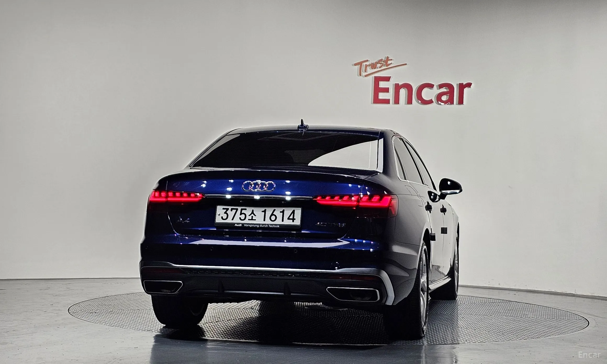 Audi A4 (B9) превью 4
