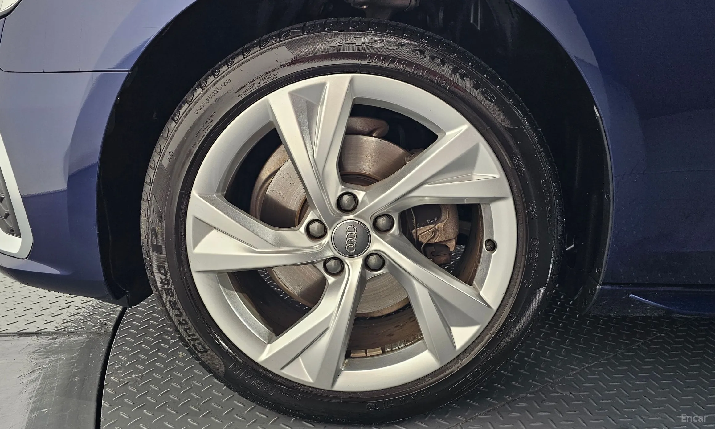 Audi A4 (B9) превью 5