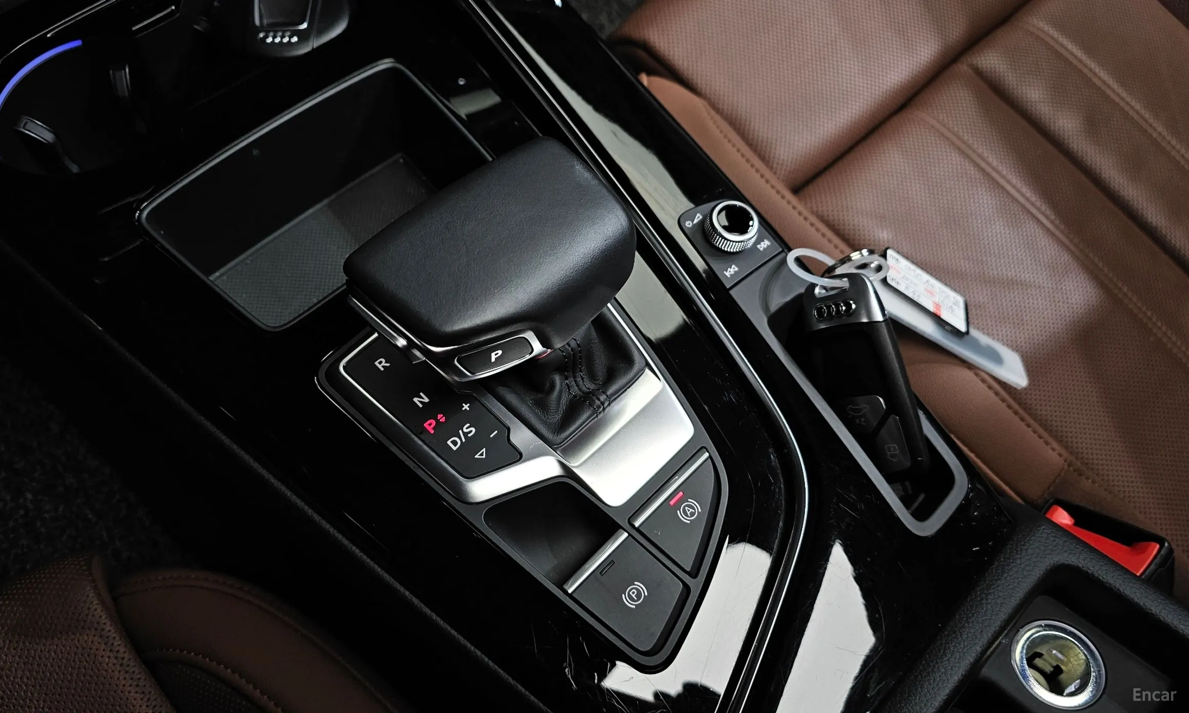 Audi A4 (B9) превью 9