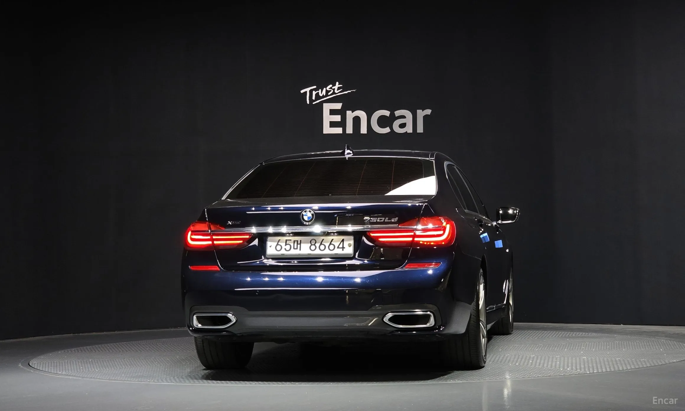BMW 7 Series (G11) превью 4