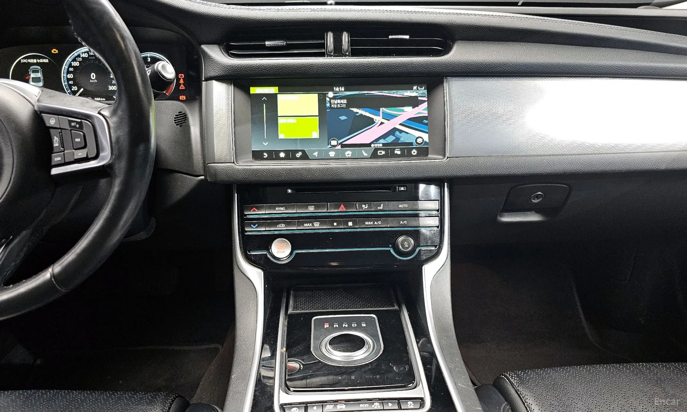 Jaguar XF (x260) превью 14
