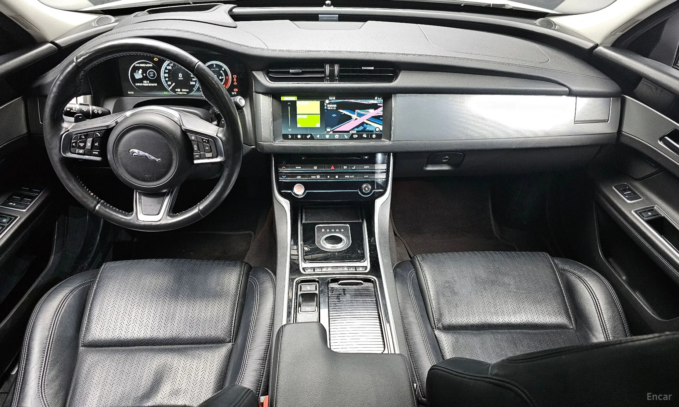 Jaguar XF (x260) превью 7
