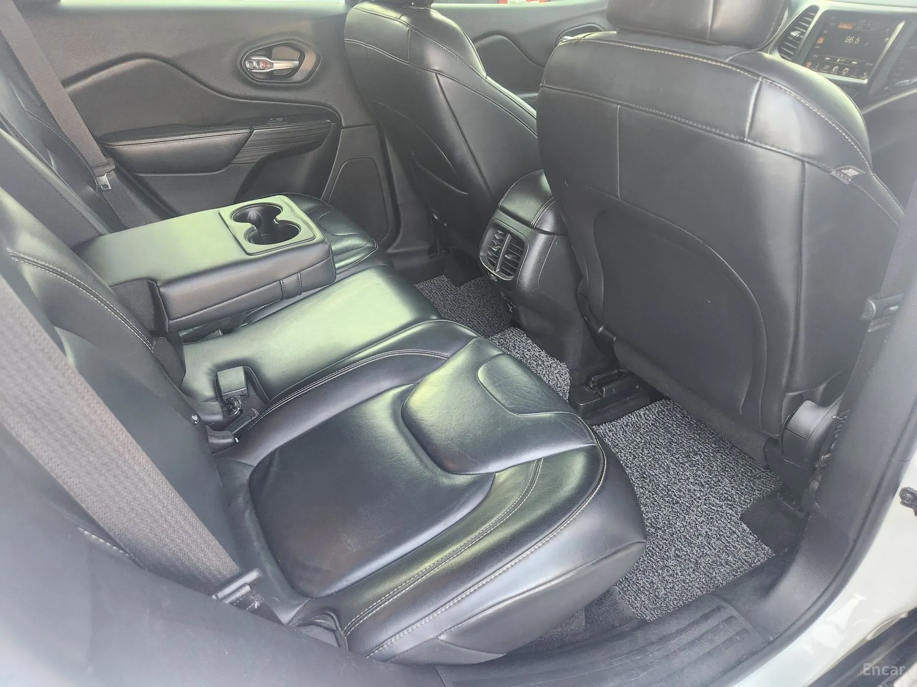 Jeep Cherokee (KL) превью 13