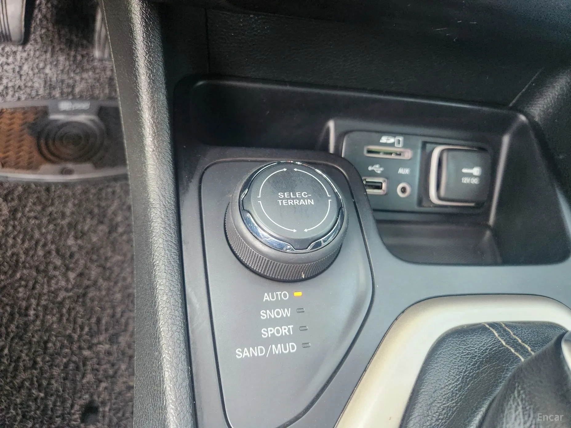 Jeep Cherokee (KL) превью 14